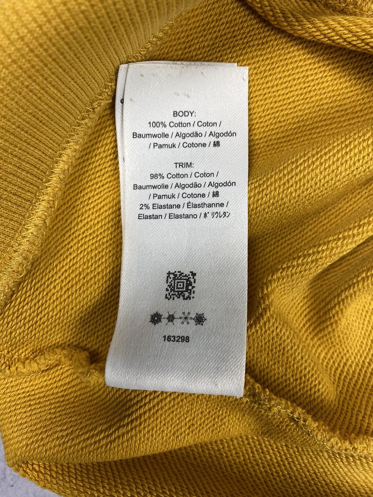 Fred Perry Fred Perry Embroidered Center Logo Distressed Sweatshirt Size US M / EU 48-50 / 2 - 16 Thumbnail