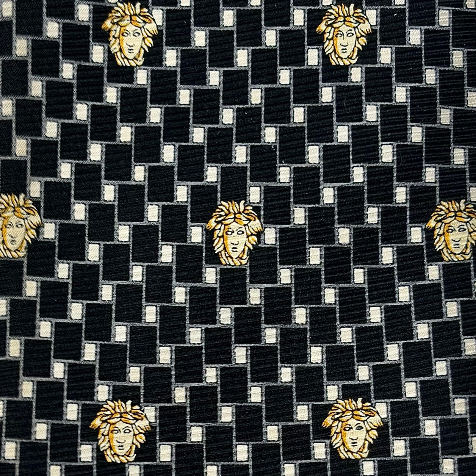Versace Versace Vintage Medusa Tie Size ONE SIZE - 2 Thumbnail