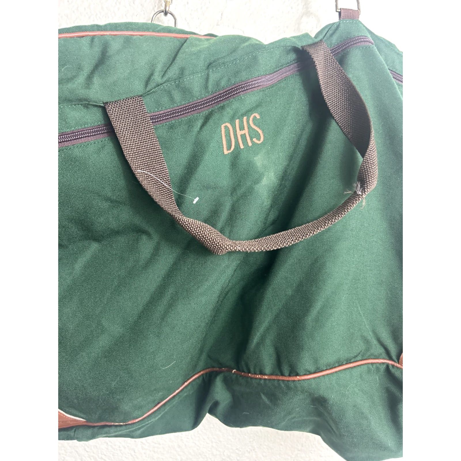 Vintage VINTAGE L.L. Bean Bag Duffel Travel Carry On 23"x16"x7" Green Leather Canvas Maroon Brass Hardware Womens Men’s Travel Bag Size ONE SIZE - 3 Thumbnail