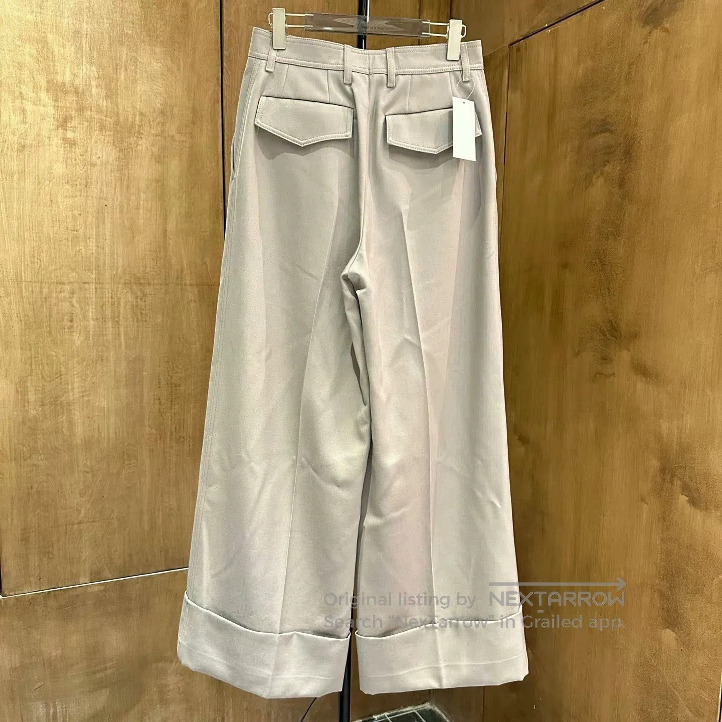 Louis Vuitton Louis Vuitton Gray Wide. Size 41" - 2 Thumbnail