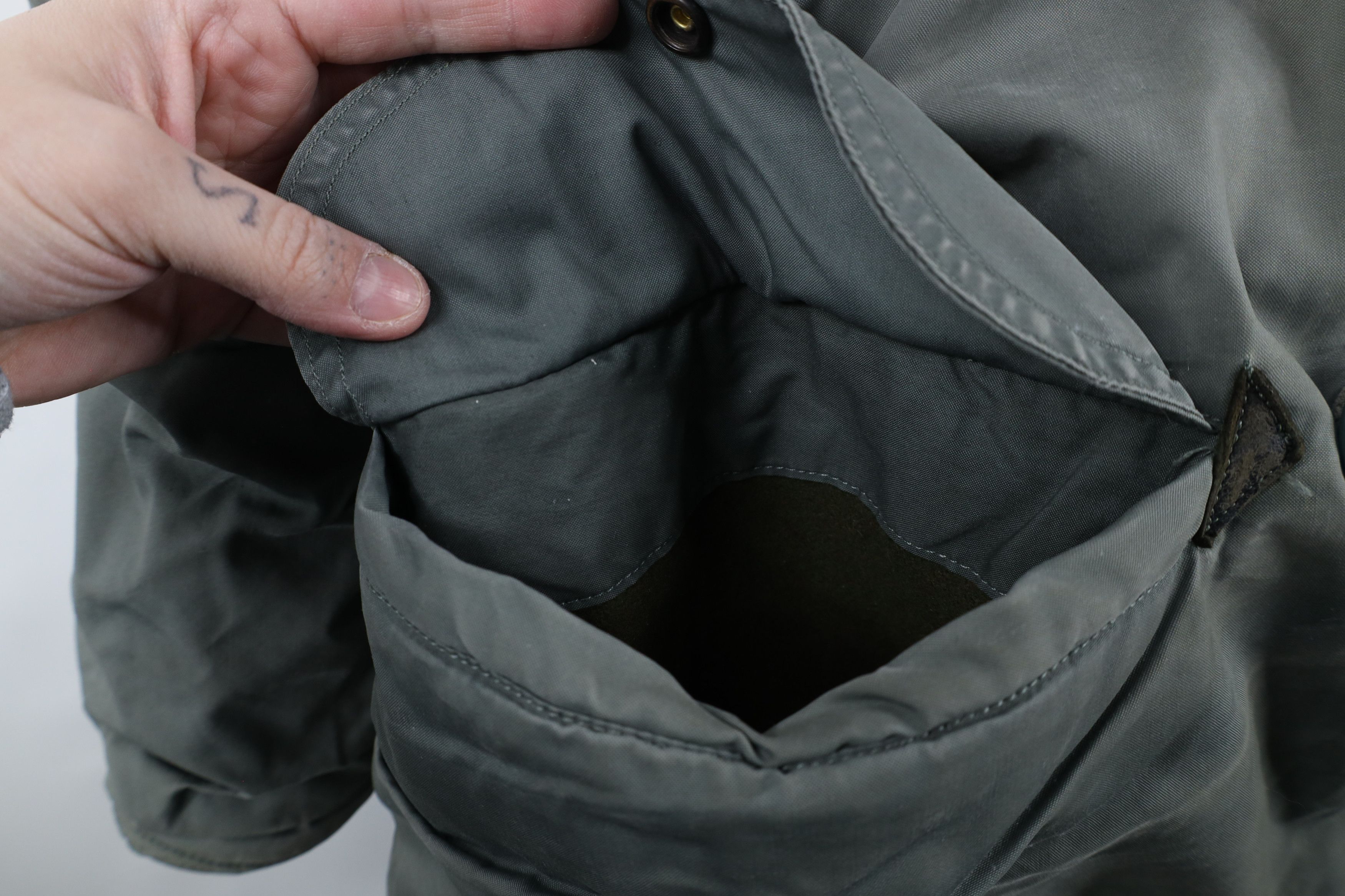 Vintage Vintage 70s Vietnam War Cold Weather N3B Parka Jacket Size US L / EU 52-54 / 3 - 6 Thumbnail