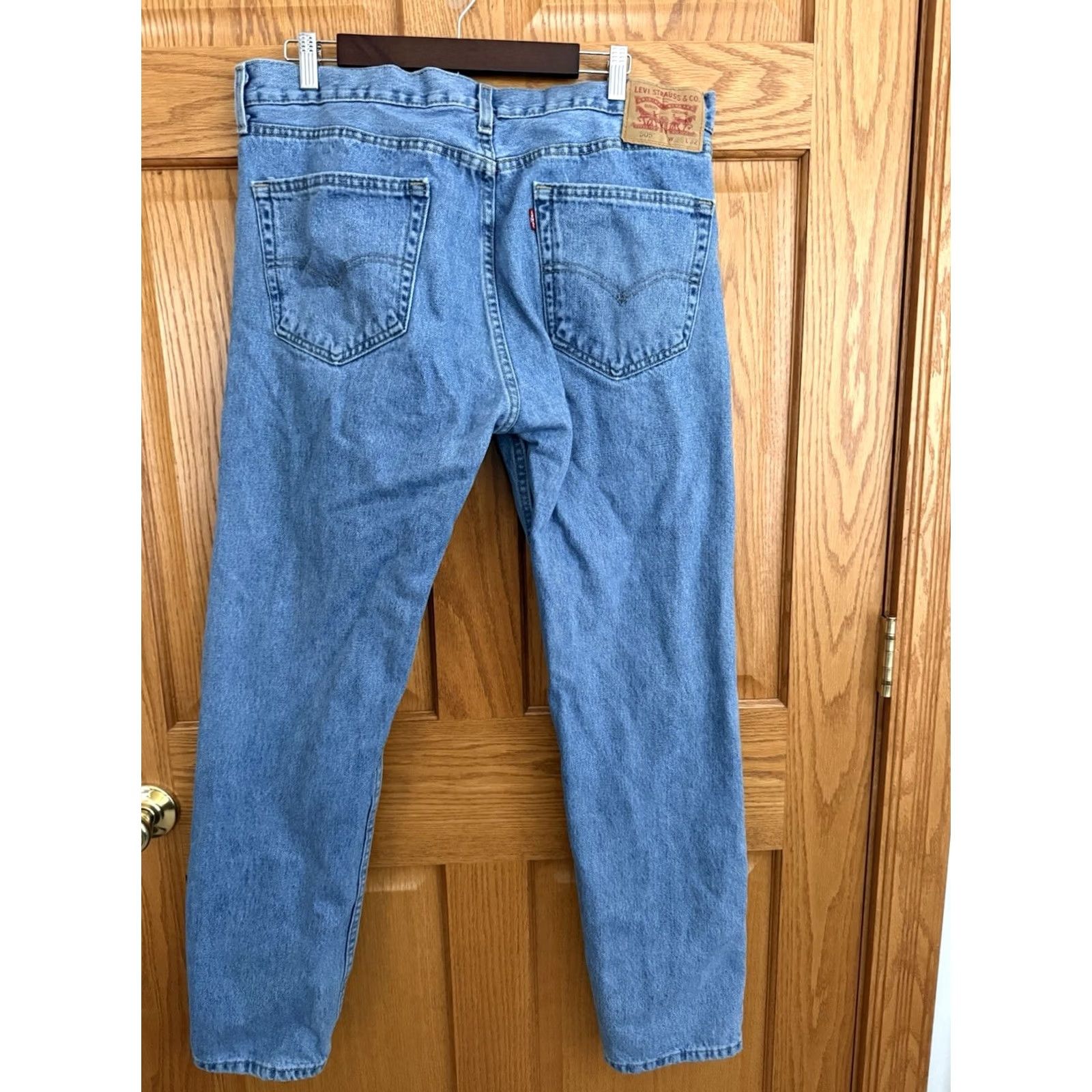 Levi's Levi's 505 Jeans Men's Light Stonewash Cotton 36x32 Straight Work Casual Weekend Size US 36 / EU 52 - 2 Thumbnail
