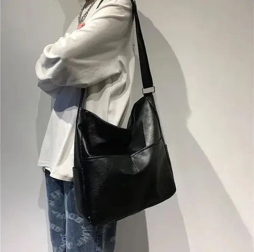 Japanese Brand Fashion y2k pu leather shoulder messenger bag vintage Size ONE SIZE - 3 Thumbnail
