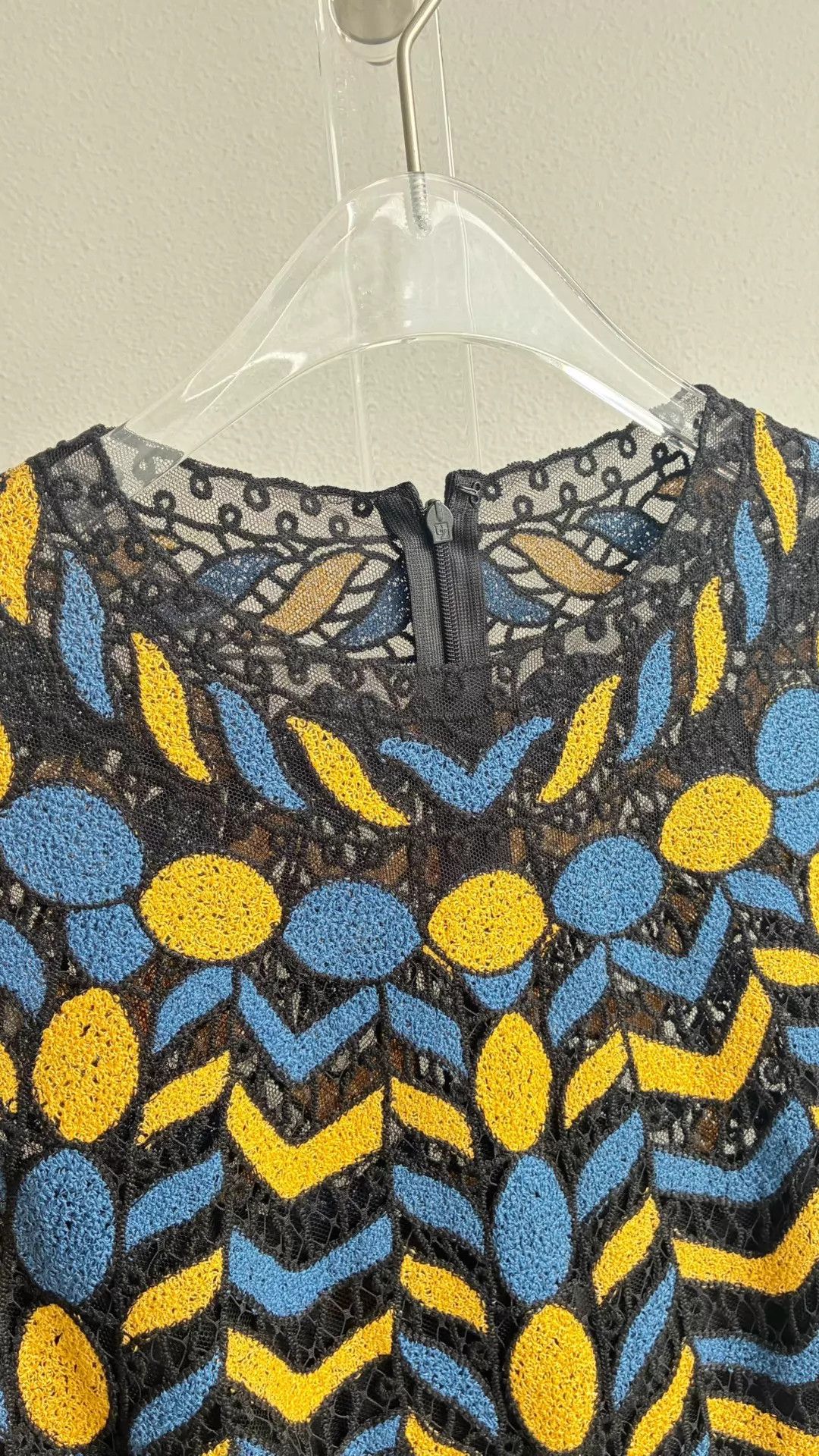 Valentino Valentino Color Blocked Nylon 100% Dress w/ Lace Women's 38 Size XS / US 0-2 / IT 36-38 - 3 Thumbnail