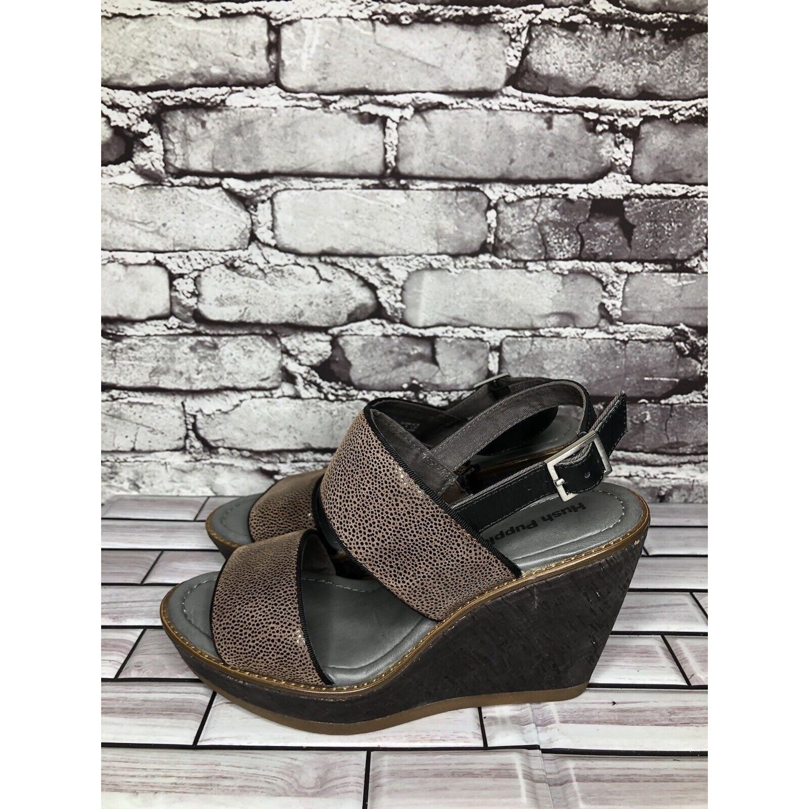 Hush Puppies Hush Puppies Taupe Leather Polka Dot Platform Wedges Sandals Size US 8 / IT 38 - 20 Thumbnail