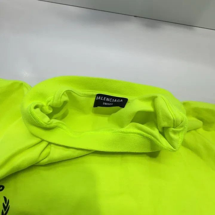 Balenciaga Balenciaga Balenciaga x WFP Logo Print Tshirt for Men -250 Size US S / EU 44-46 / 1 - 7 Thumbnail