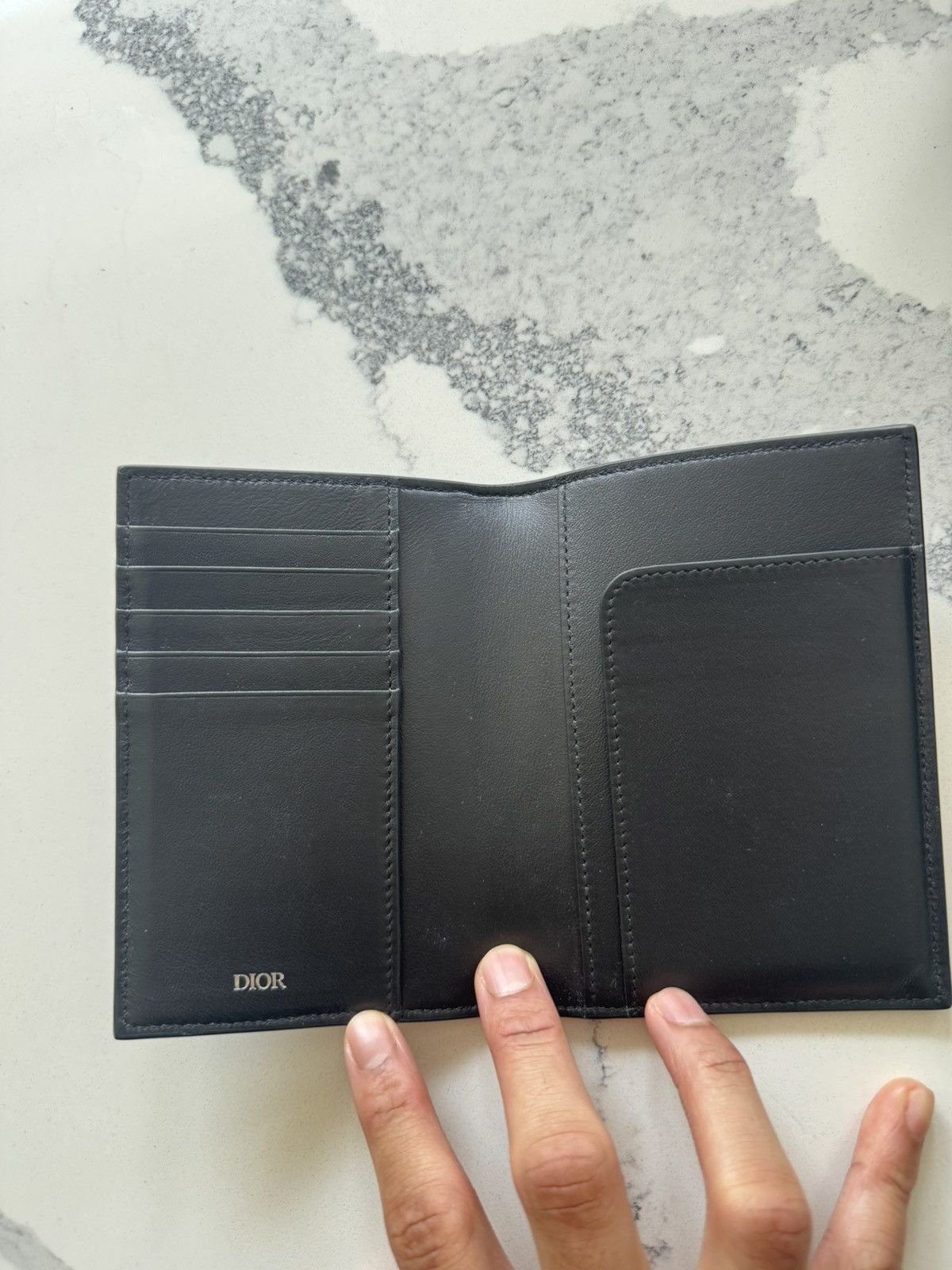 Dior Dior Passport Holder Size ONE SIZE - 3 Thumbnail