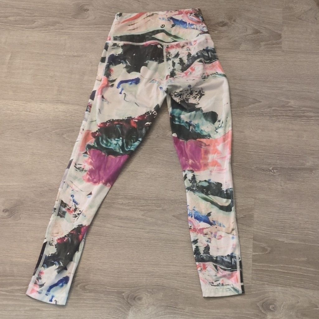 Lululemon Lululemon high times pigment wave size 4? Size 27" / US 4 / IT 40 - 5 Thumbnail