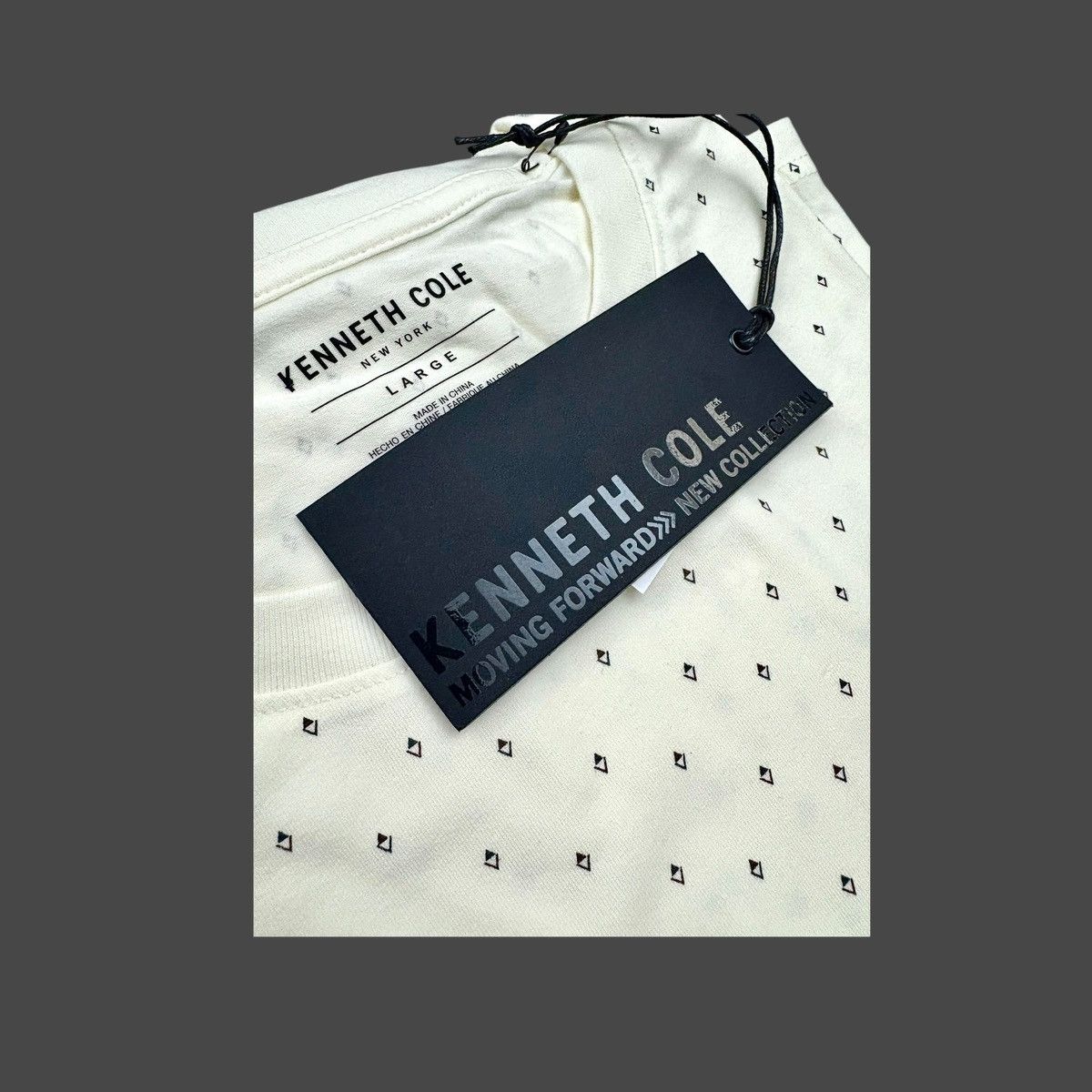 Kenneth Cole Kenneth Cole Men’s Printed Off-White Crew NeckT-Shirt Sz L Size US L / EU 52-54 / 3 - 11 Thumbnail