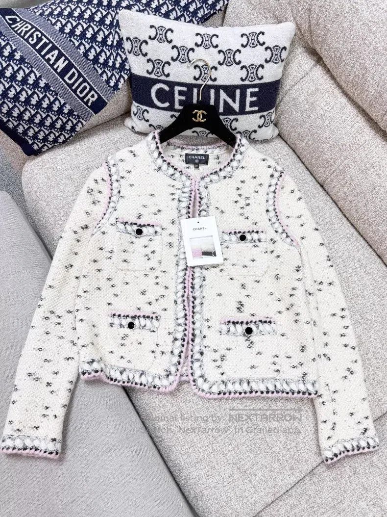 Chanel Chanel Black and white pink four-pocket cow long-sleeved k Size XS / US 0-2 / IT 36-38 - 2 Thumbnail
