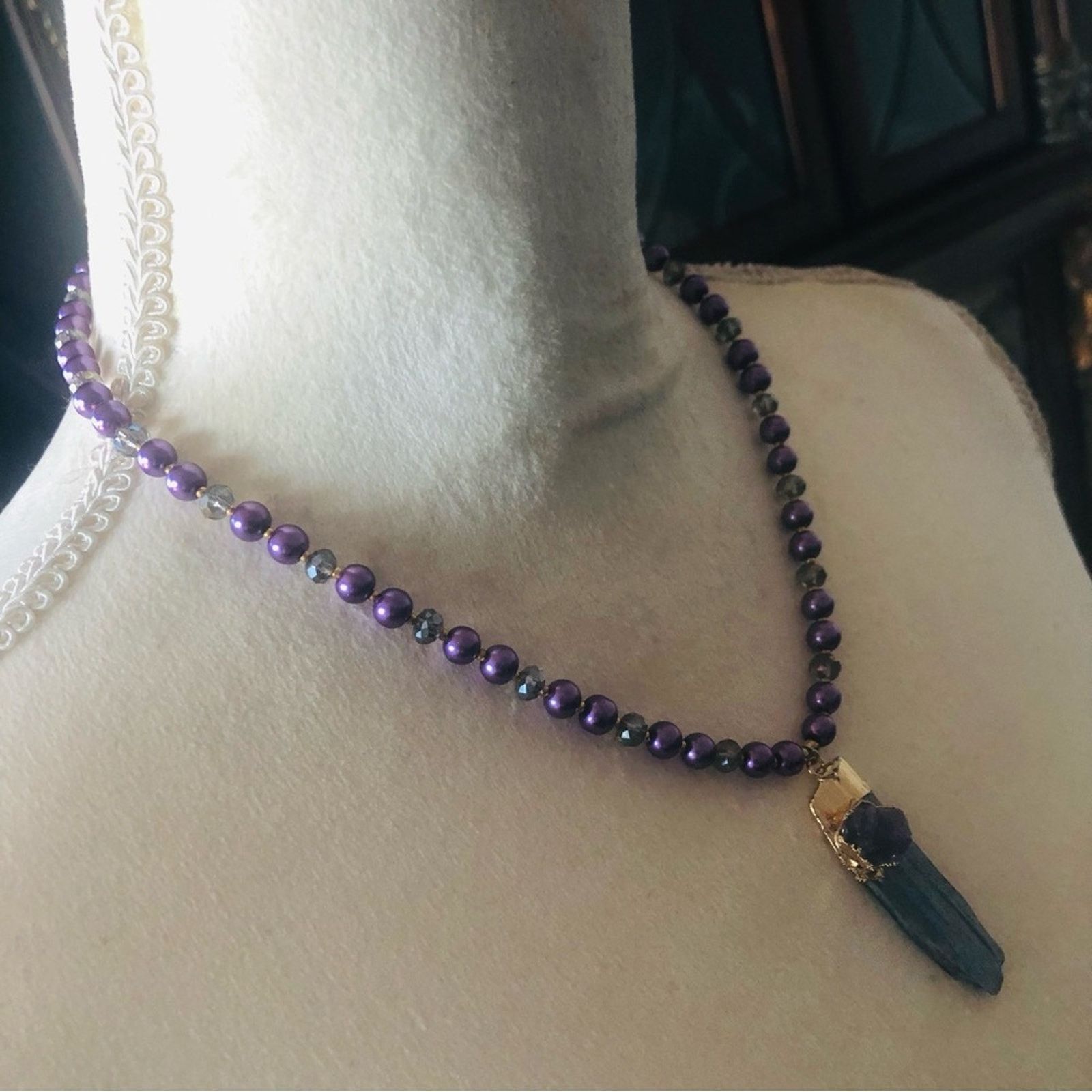 Handmade Handcrafted repurpose kyanite and amethyst Pearl necklace Size ONE SIZE - 4 Thumbnail