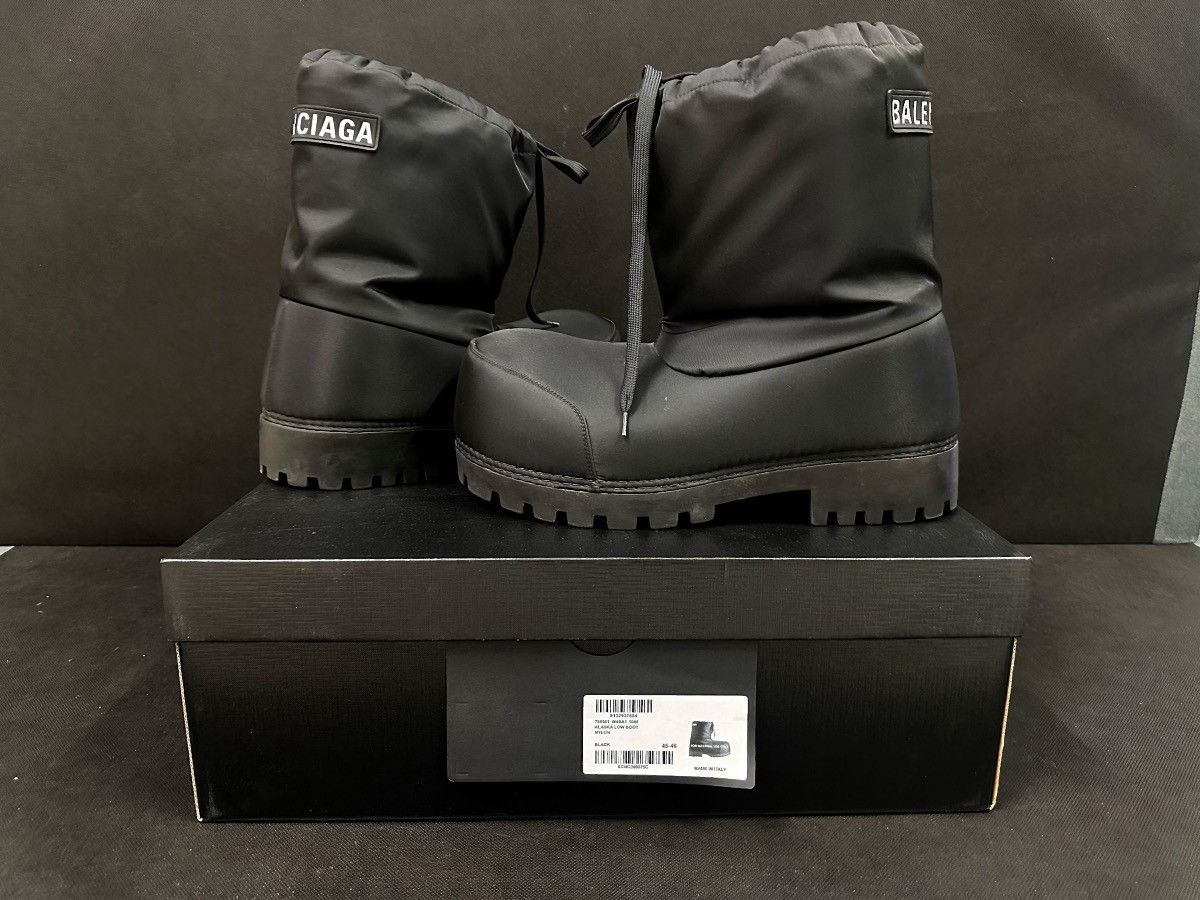 Balenciaga Balenciaga Alaska Ski Boots Size US 12 / EU 45 - 1 Thumbnail