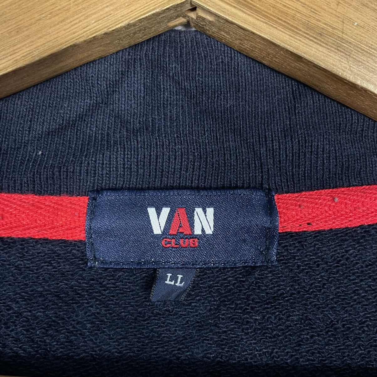 Japanese Brand Van Club Big Logo Varsity Sweater Jacket Size US L / EU 52-54 / 3 - 16 Thumbnail