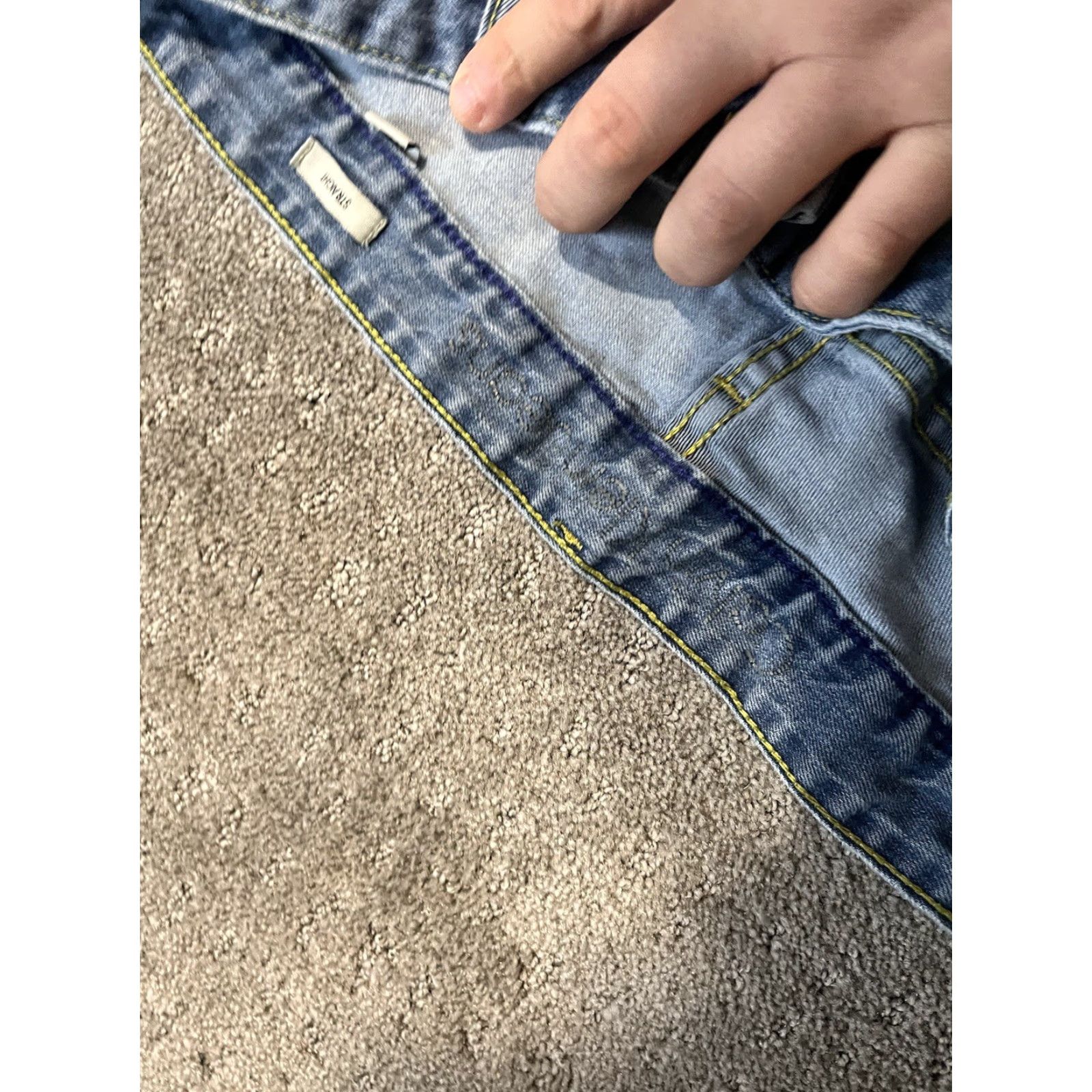 Calvin Klein Calvin Klein Jeans Men's 38x32 Straight Blue Denim Jeans Brand Logo Zip Five Pockets Belt Loops Mid Rise 32 Inseam Regular Fit Cotton denim Mens Jeans Size US 38 / EU 54 - 6 Thumbnail