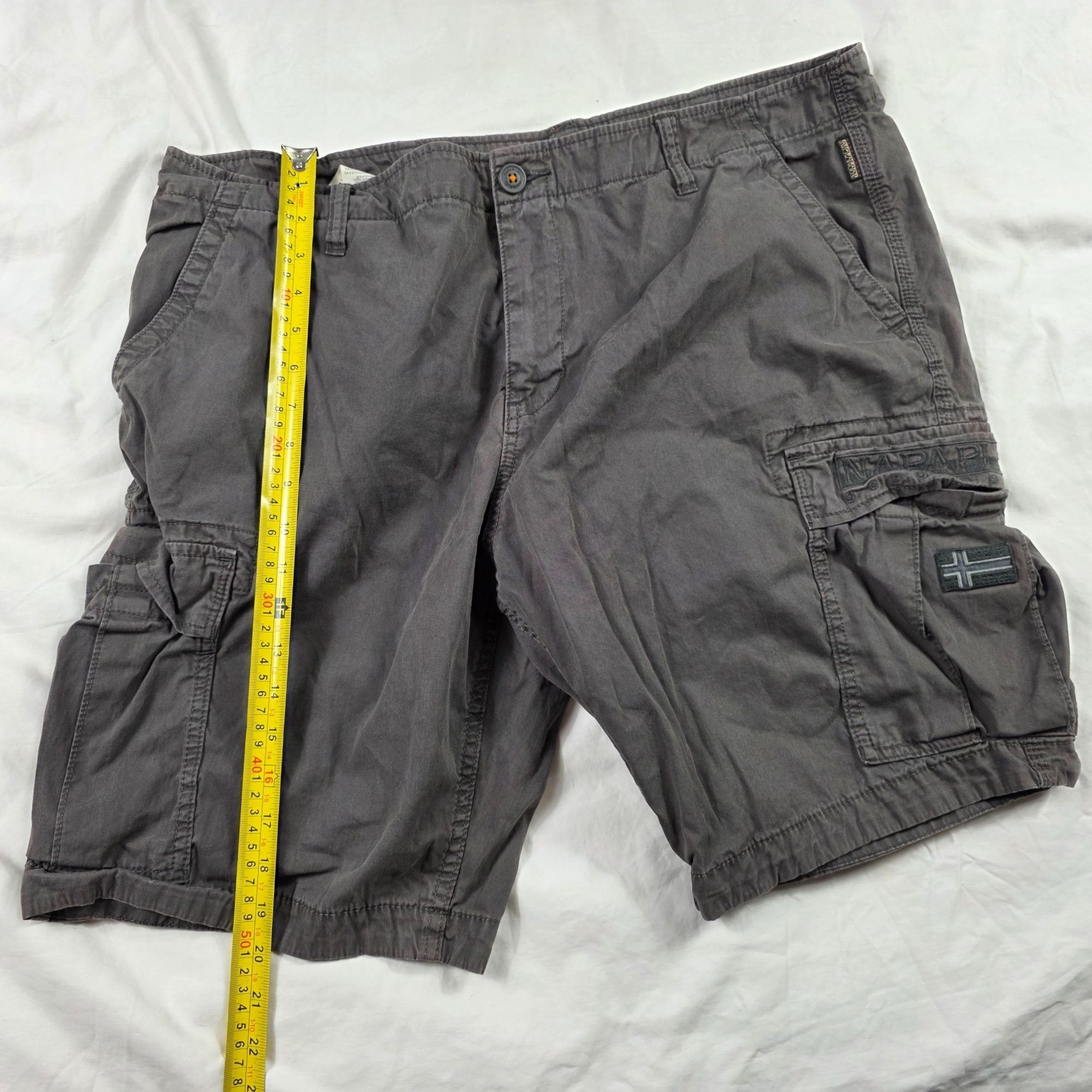 Napapijri Geographic Mens Cargo Shorts Size 40 Gray Lightwei
