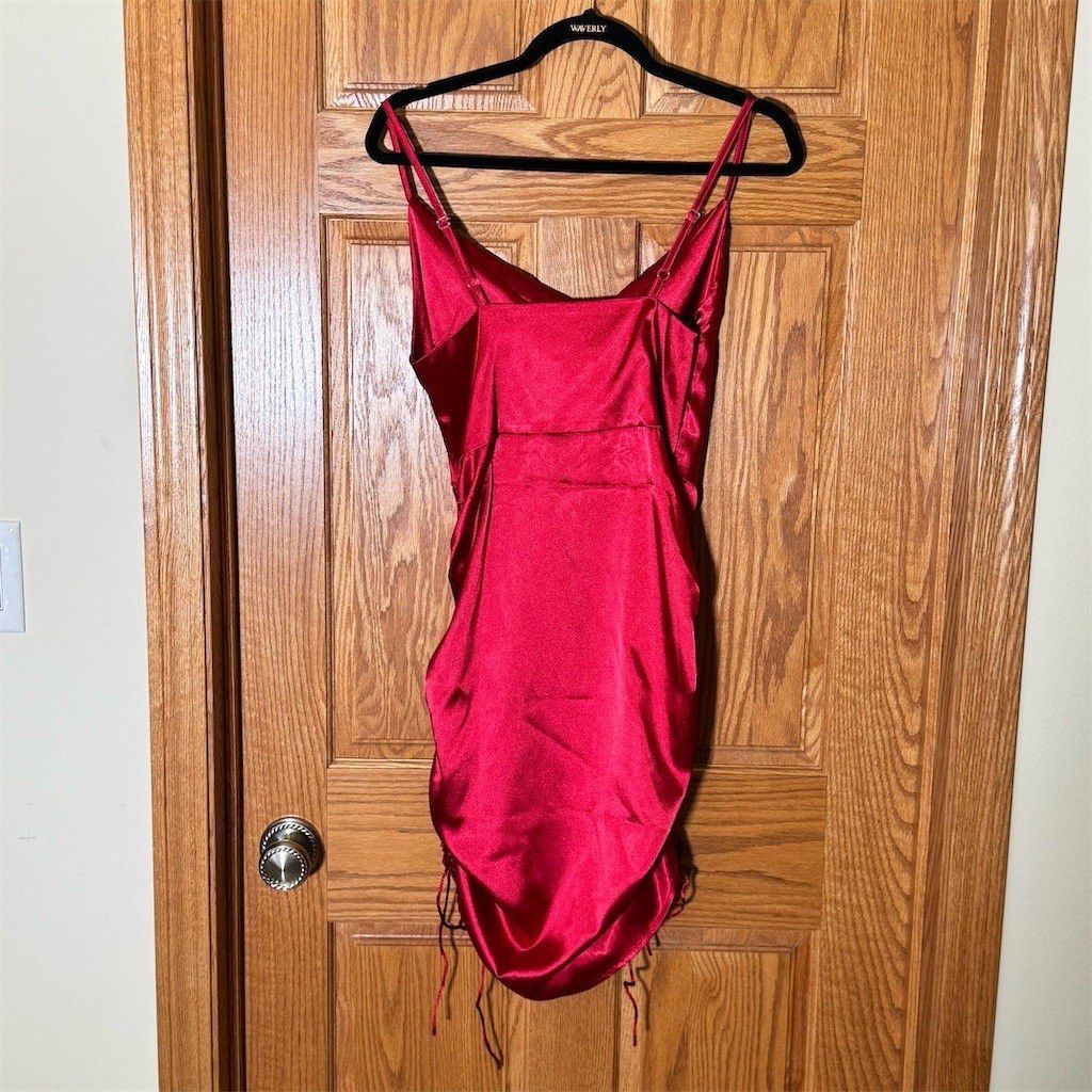 Other Dress Womens Size M Red Cowl Neck Ruched Bodycon Mini Party Size M / US 6-8 / IT 42-44 - 3 Thumbnail