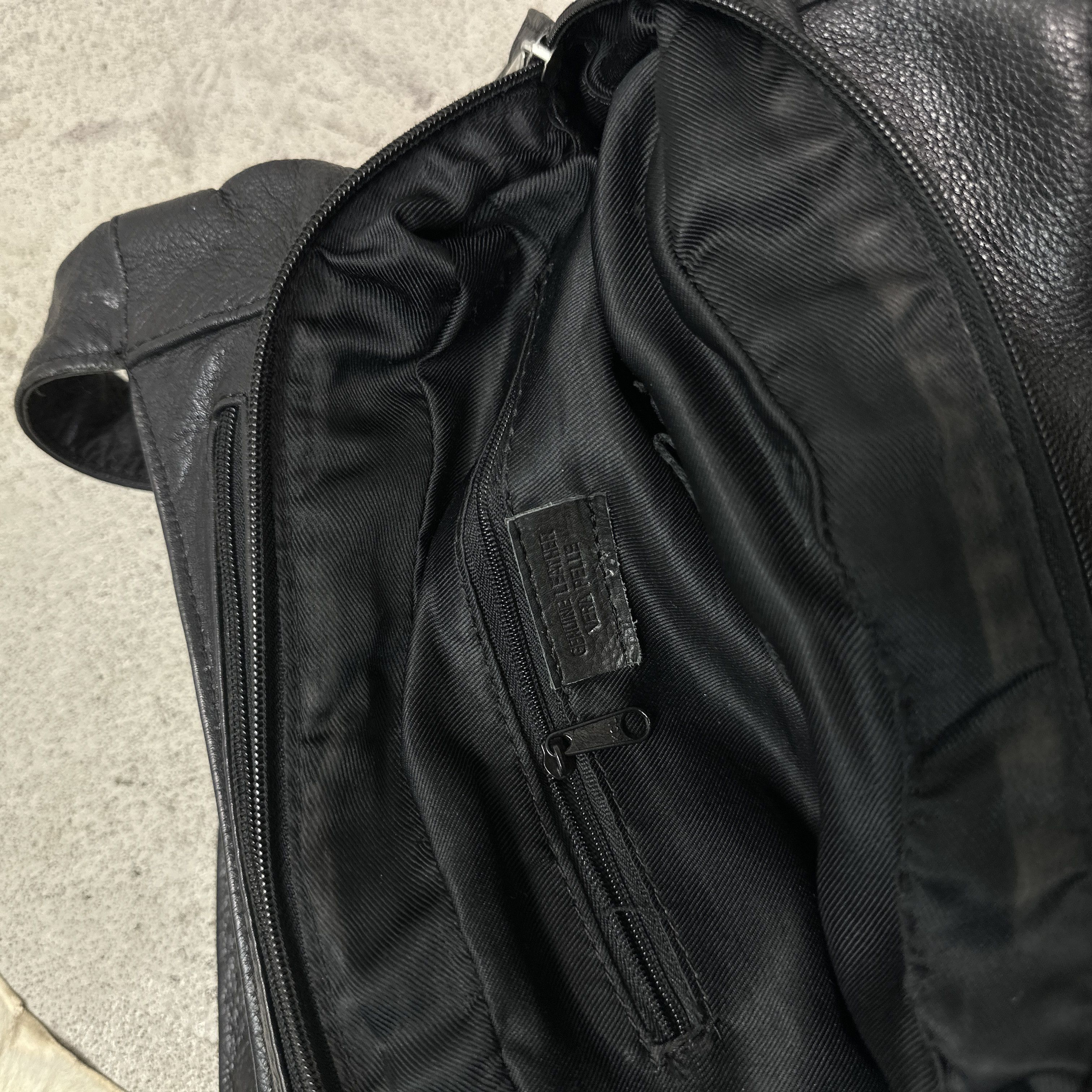 Vintage Vintage Avant Garde Grunge Leather Bag Y2K Size ONE SIZE - 4 Thumbnail