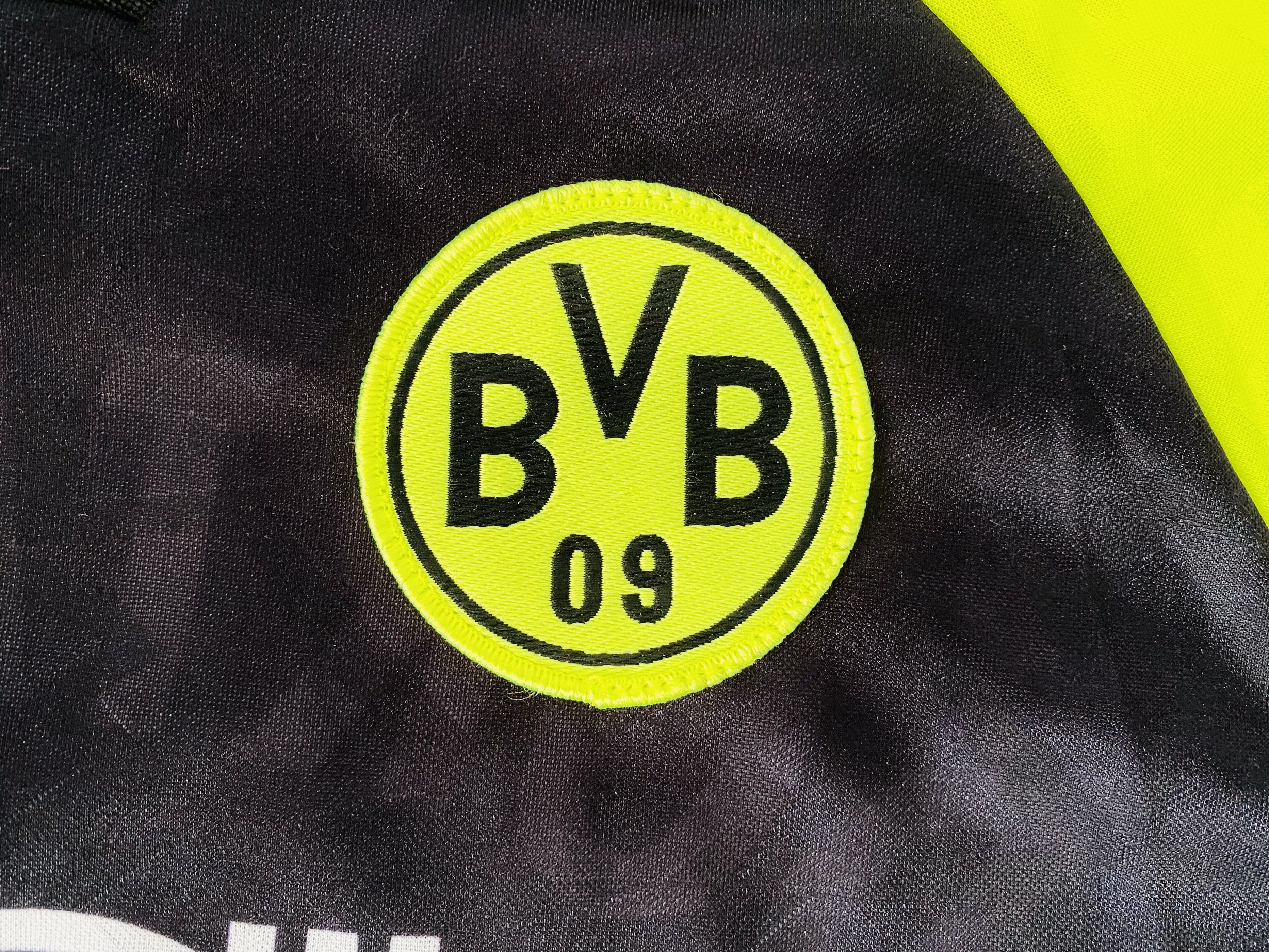 Nike Borussia Dortmund *Mint Condition* Away Jersey 1995 / 1996 Size US S / EU 44-46 / 1 - 7 Thumbnail