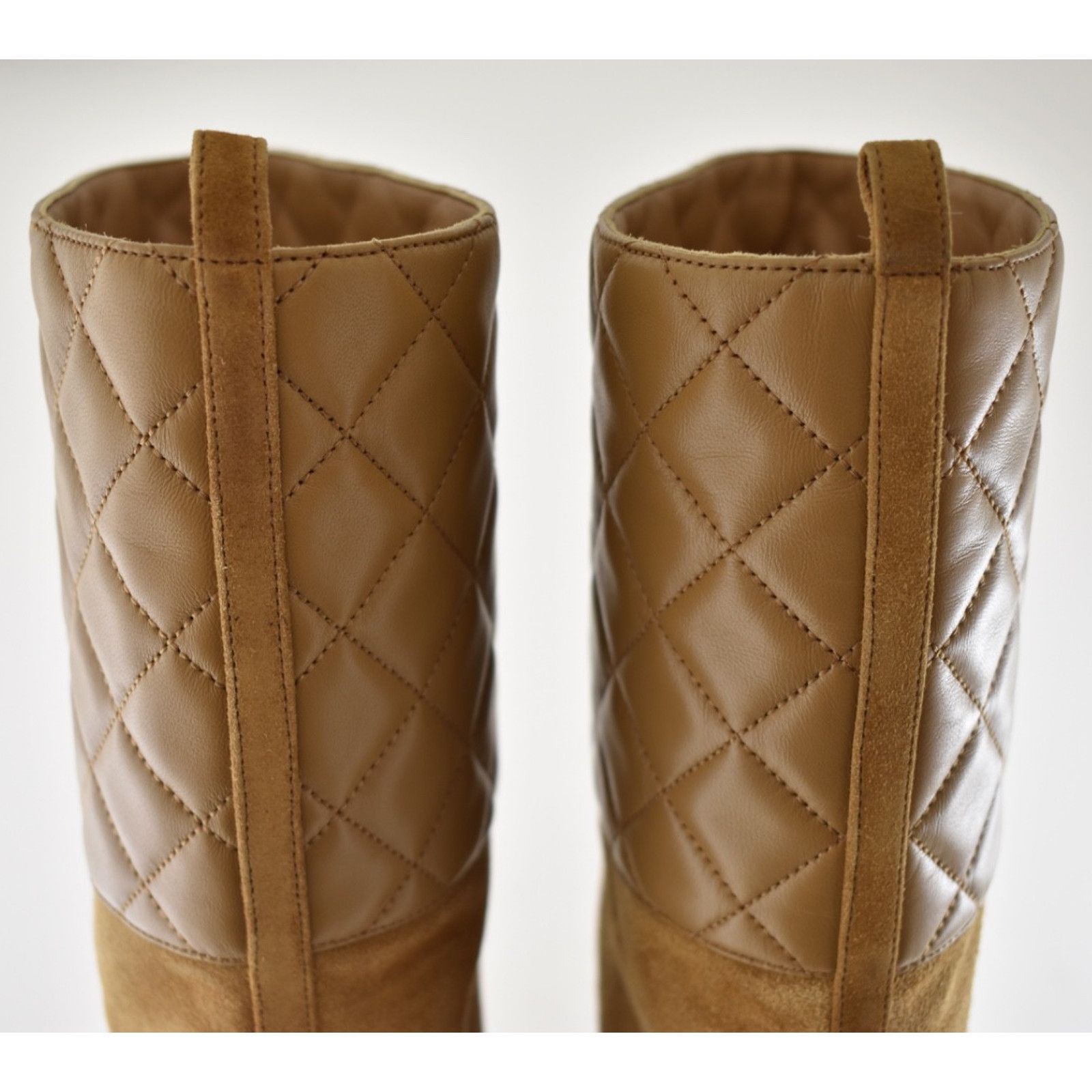 Chanel Chanel 23B Suede Quilted Leather CC Knee High Boots 39.5 Size US 9.5 / IT 39.5 - 16 Thumbnail