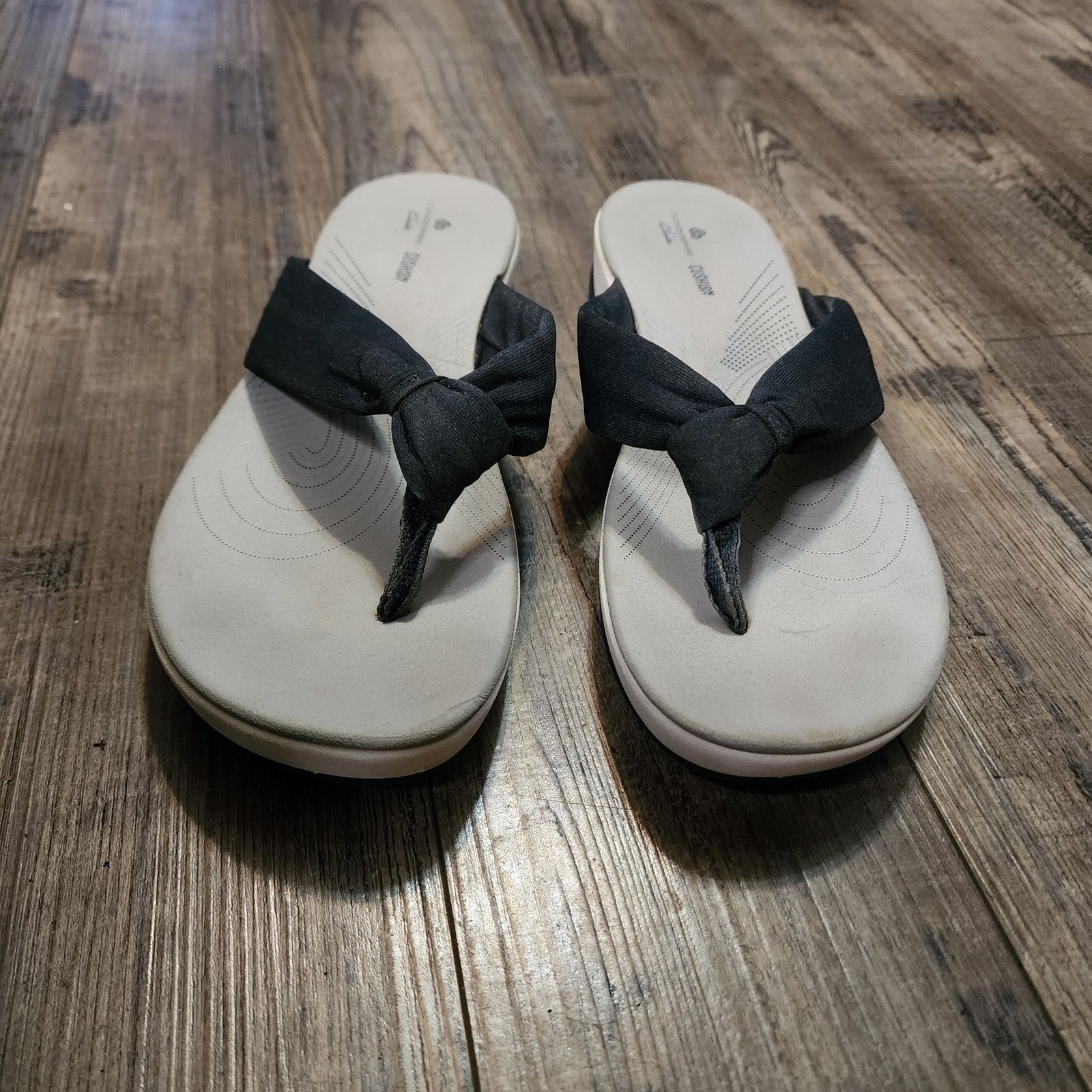 Clarks Clarks sandals flip flops size Women's 8.5 Cloud steppers Size US 8.5 / IT 38.5 - 5 Thumbnail