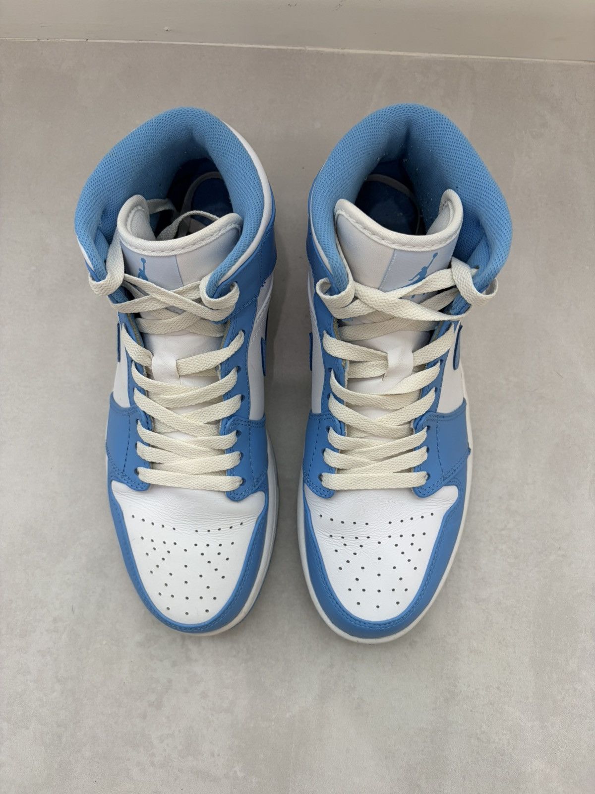 Nike Size 9 - Air Jordan 1 Mid UNC - 554724-106 Size US 9 / EU 42 - 5 Thumbnail