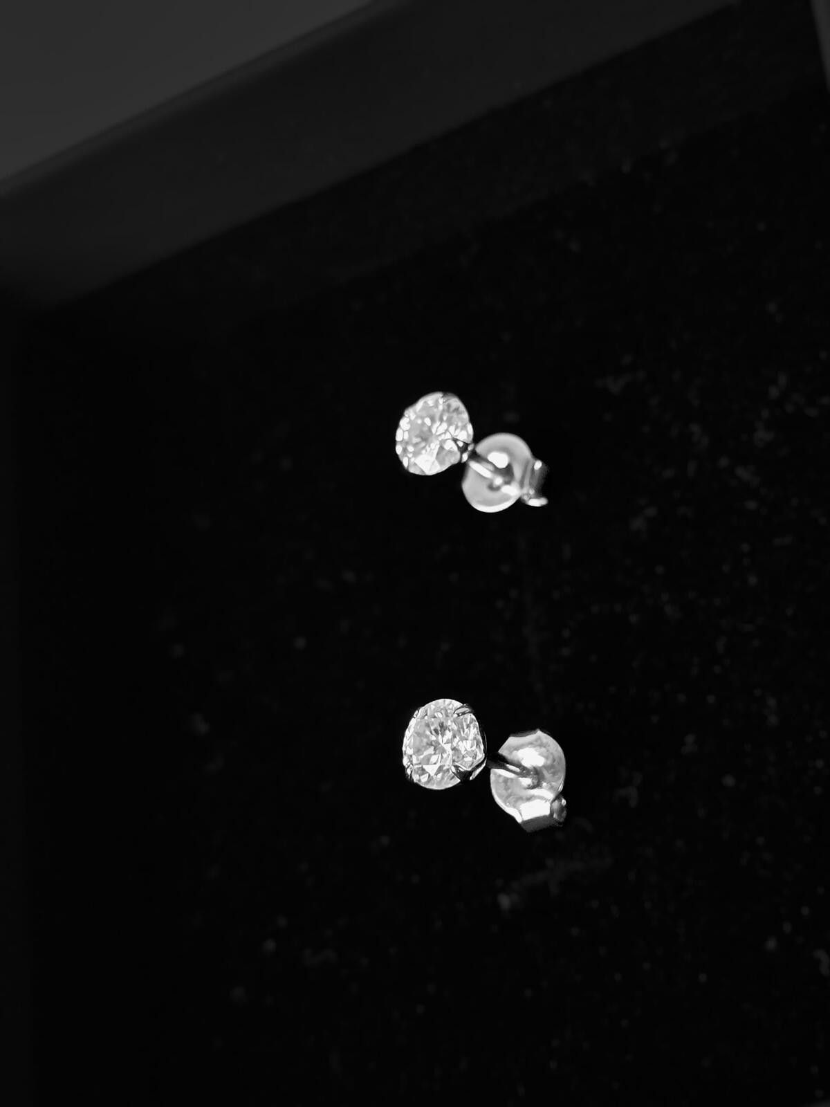 Other 5mm Moissanite Stud Earrings | D Colour VVS1 |Rhodium Plated Size ONE SIZE - 2 Thumbnail