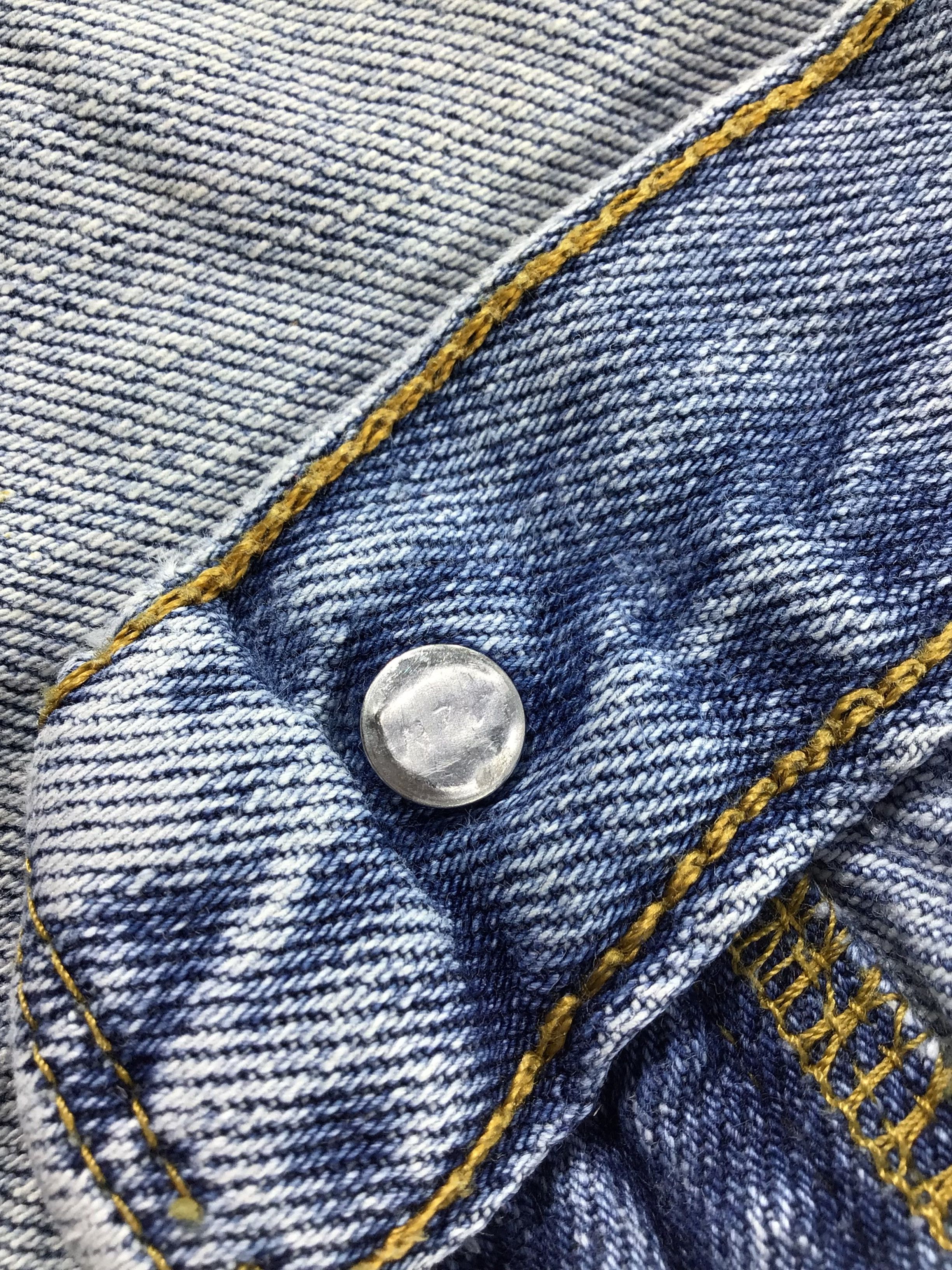 Levi's Vintage Levi's 550 Jeans Light Wash Denim KJ242 Size US 38 / EU 54 - 9 Thumbnail