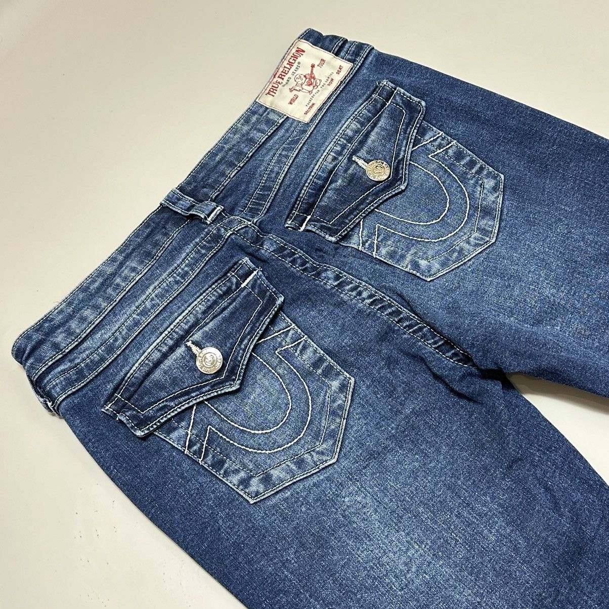 True Religion True Religion Joey mid rise flare y2k denim Size 28" / US 6 / IT 42 - 2 Thumbnail