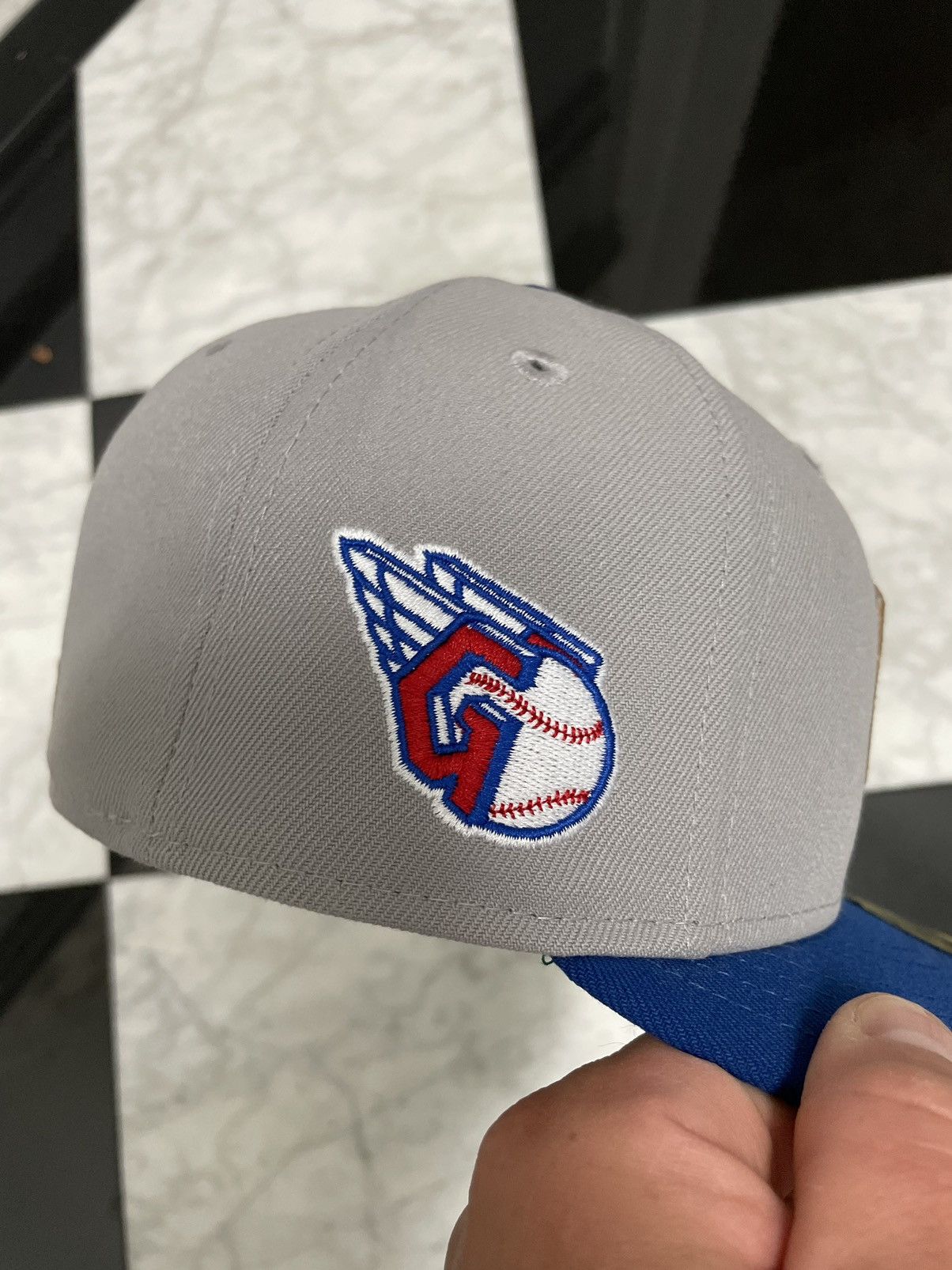 New Era 🔥 Exclusive Customized Guardians fitted hat Size ONE SIZE - 2 Thumbnail