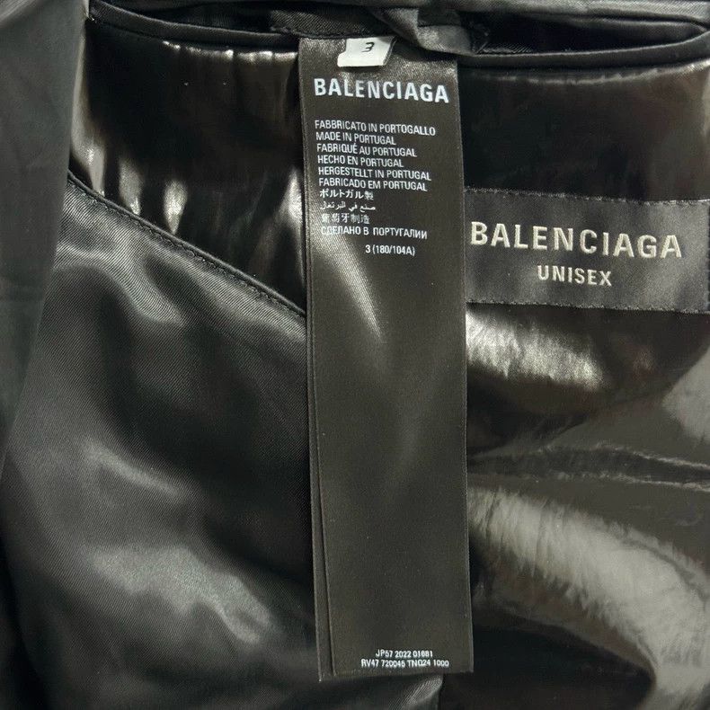 Balenciaga Balenciaga Bright patent leather suit Size US L / EU 52-54 / 3 - 5 Thumbnail