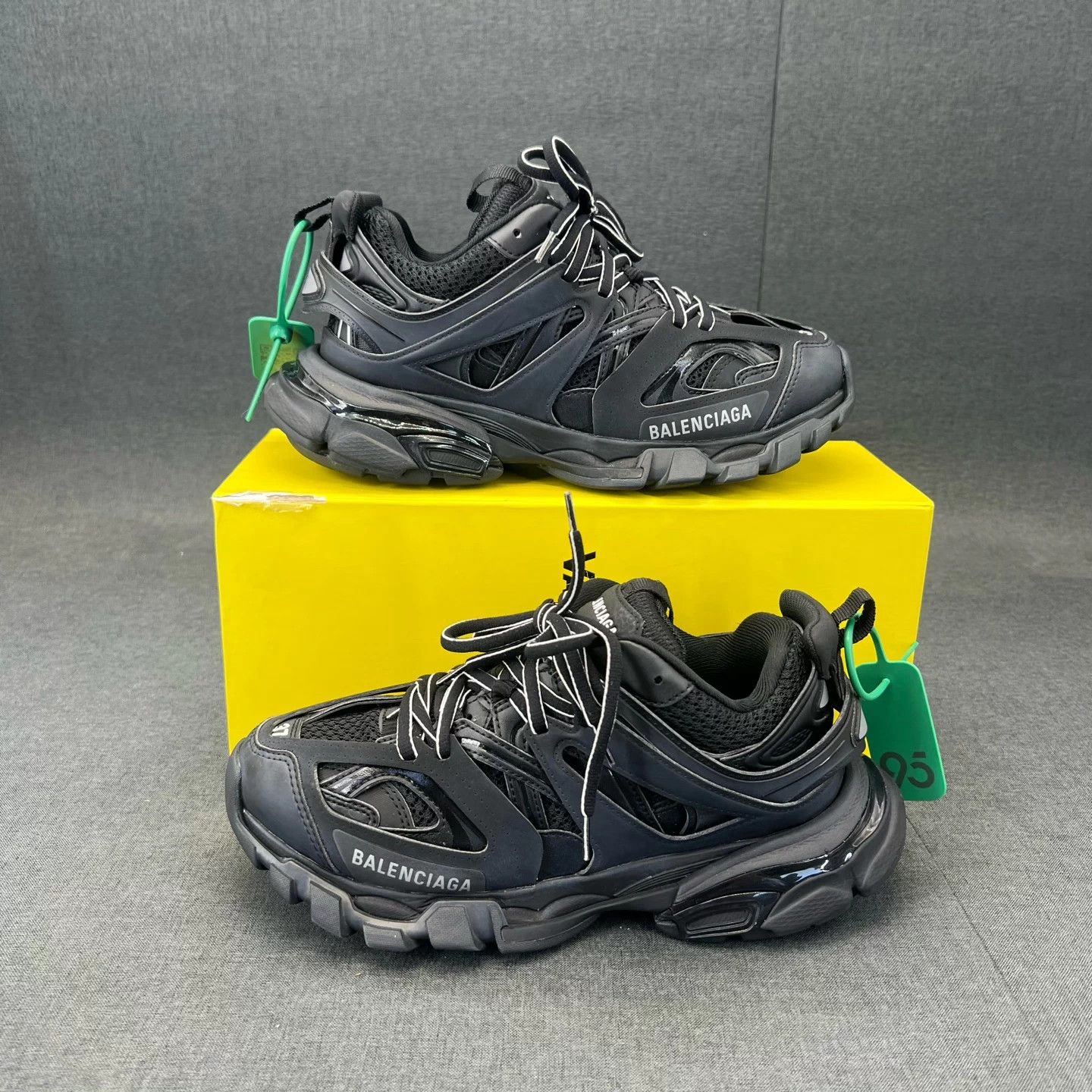 Balenciaga Balenciaga Track Wmns 37 Black Worn 2x Like New Size US 6 / IT 36 - 3 Thumbnail