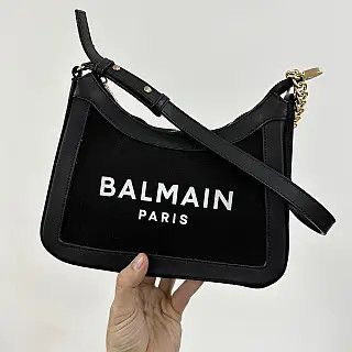 Balmain o1srvl11e1125 Size: OS / Logo Print Shoulder Bag in Navy Size ONE SIZE - 1 Preview
