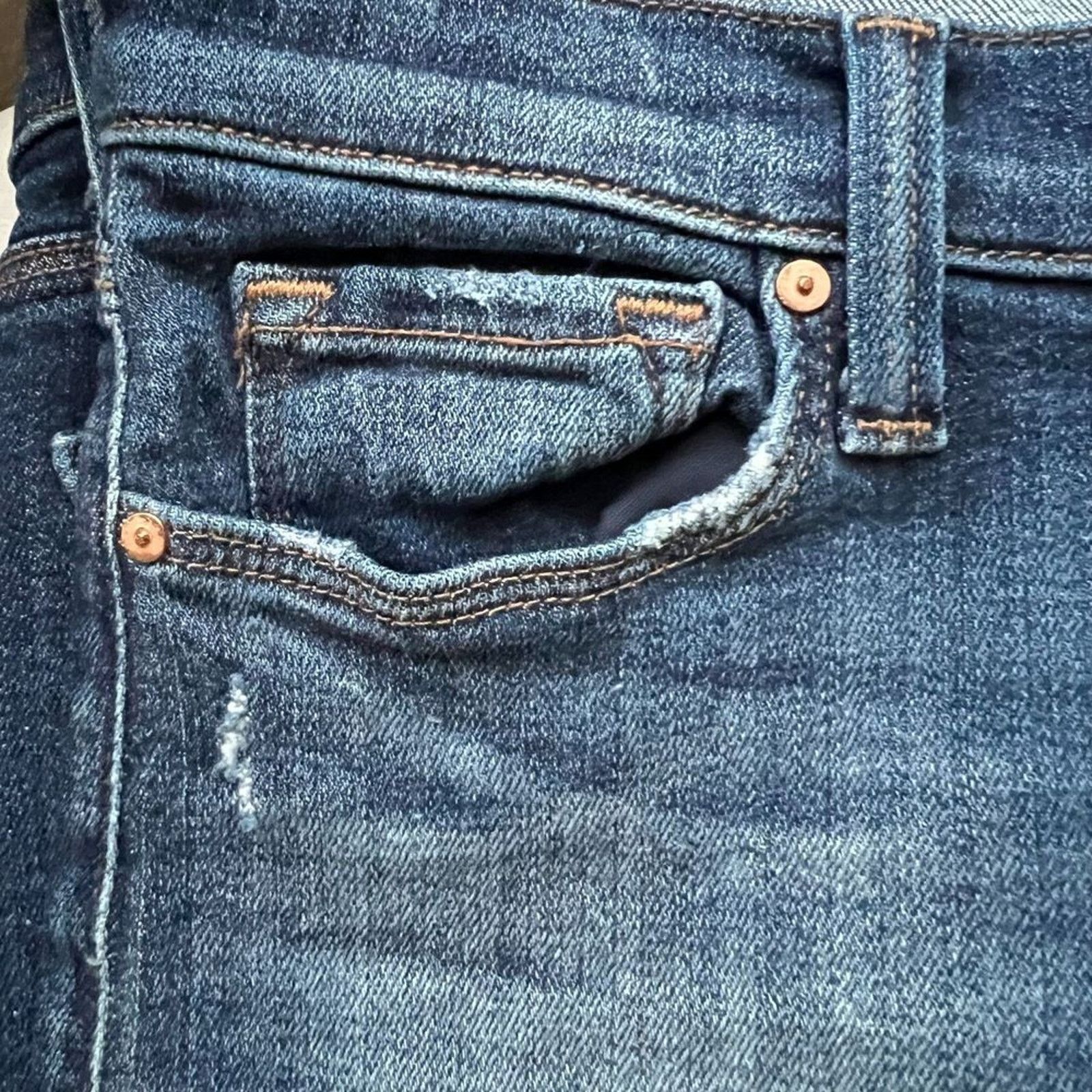 J Brand J Brand Blue Medium Wash Mid-Rise Skinny Leg Jean, US24 Size 24" / US 00 / IT 34 - 7 Thumbnail