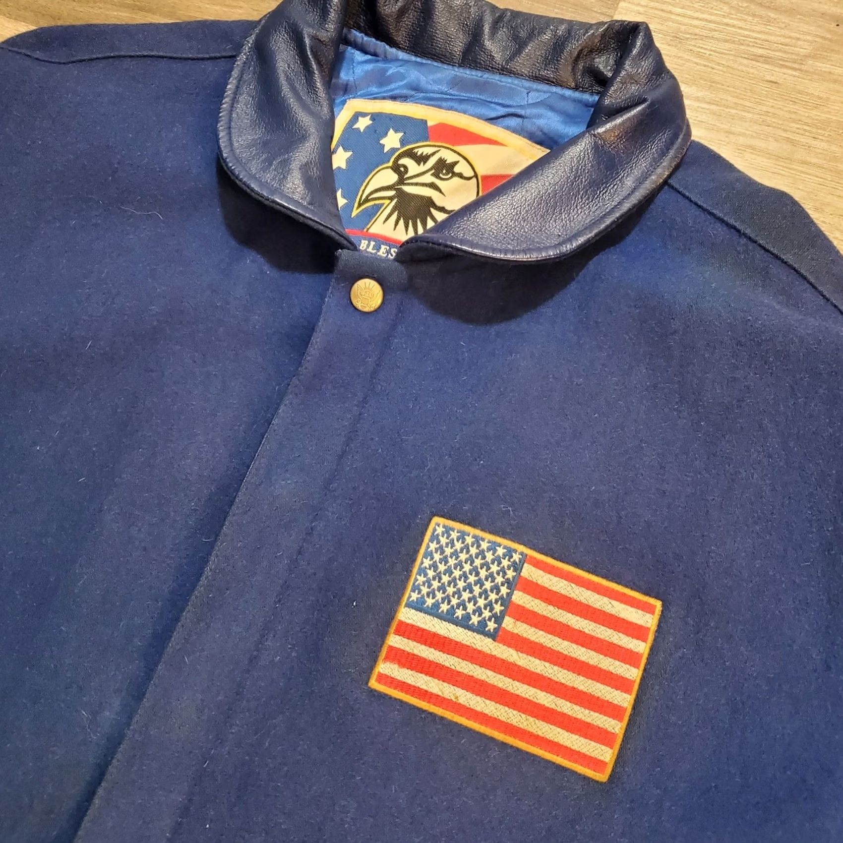 Vintage VINTAGE Unbranded Blue Leather And Wool American Flag Varsity Jacket Mens Sz L Size US L / EU 52-54 / 3 - 6 Thumbnail