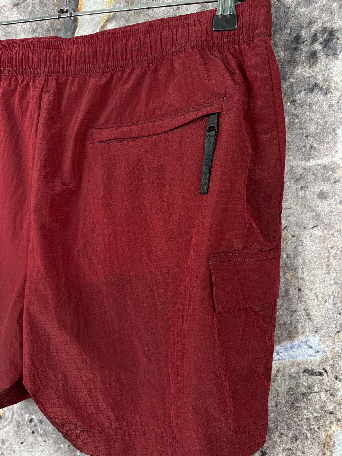 Tommy Hilfiger Men’s Calvin Klein Nylon Shorts Size Large Size US 36 / EU 52 - 10 Thumbnail
