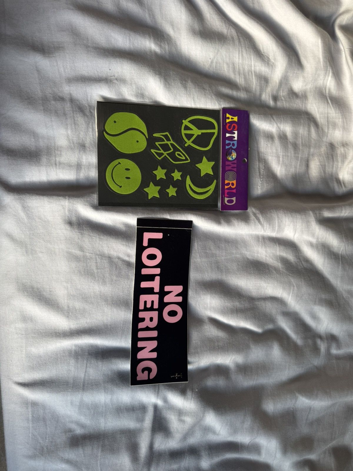 Travis Scott Travis scott stickers astroworld Size ONE SIZE - 1 Preview