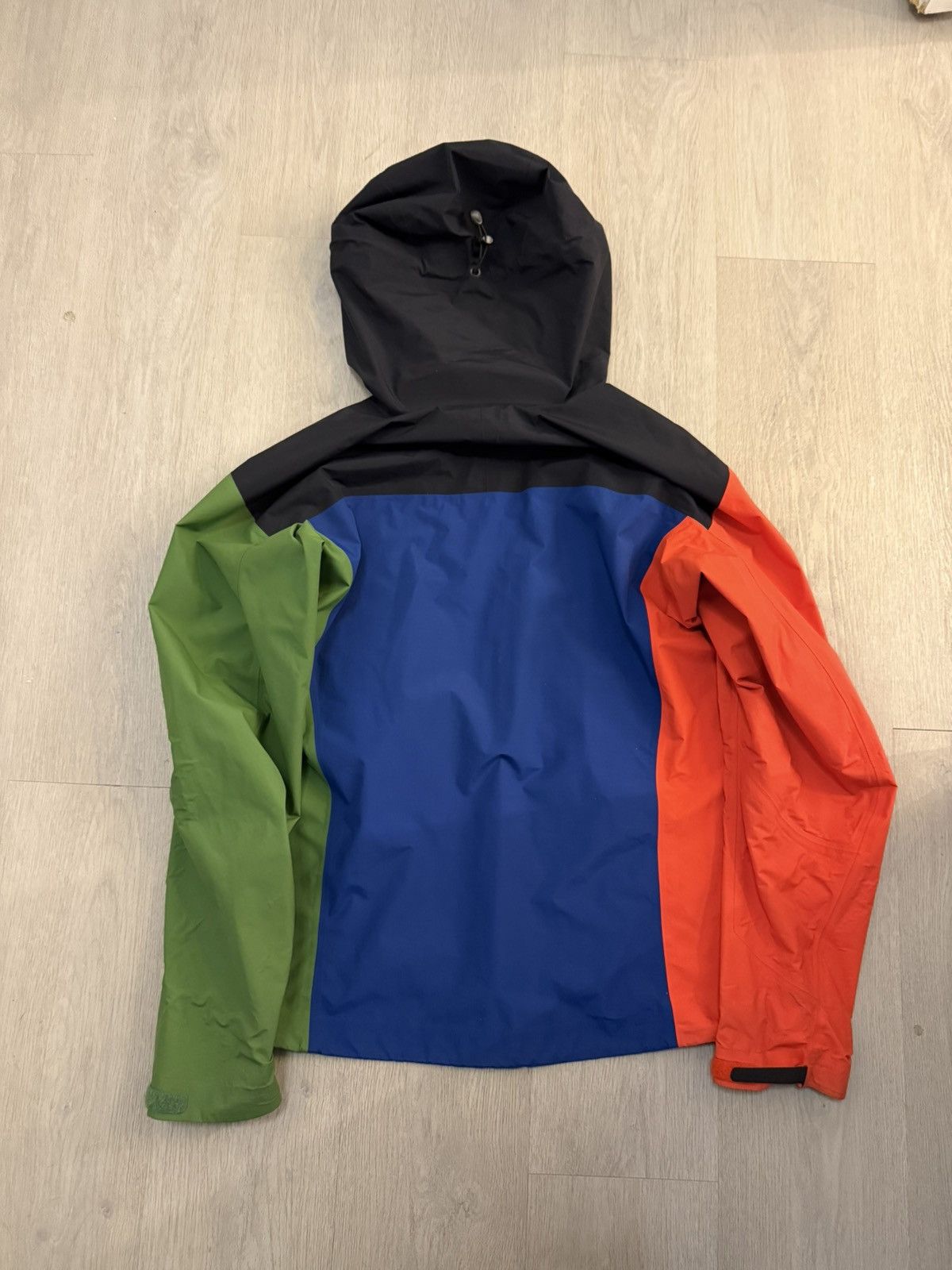 Arc'teryx × CNCPTS Concepts x Arc’teryx Beta SL Rainbow Colorblock Jacket Shell Size US M / EU 48-50 / 2 - 9 Thumbnail