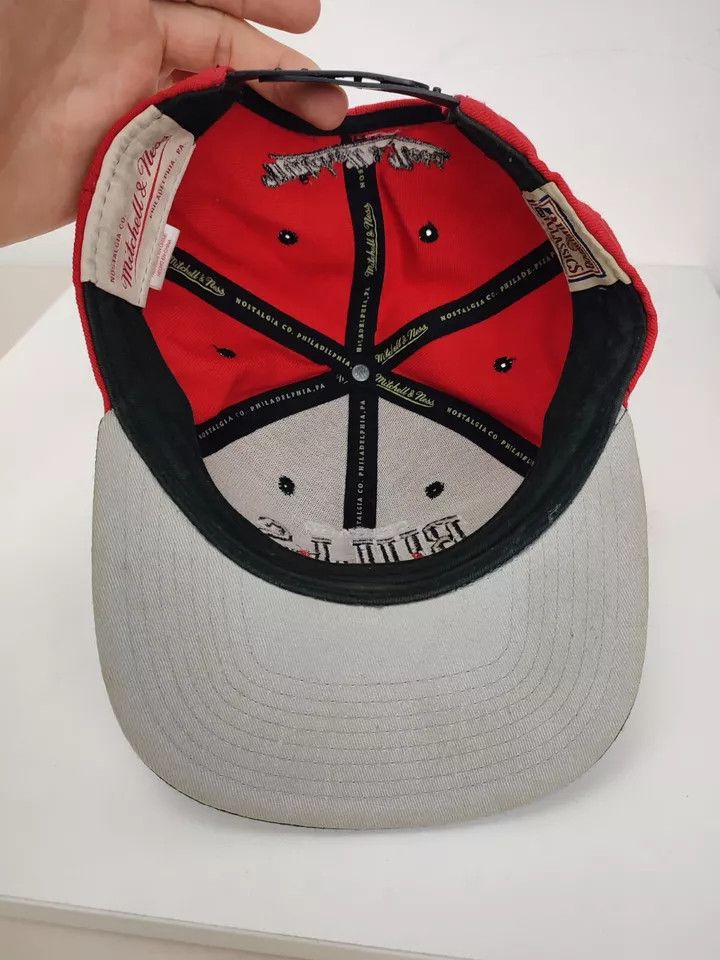 NBA Vintage Chicago Bulls cap nba hardwood Size ONE SIZE - 7 Thumbnail