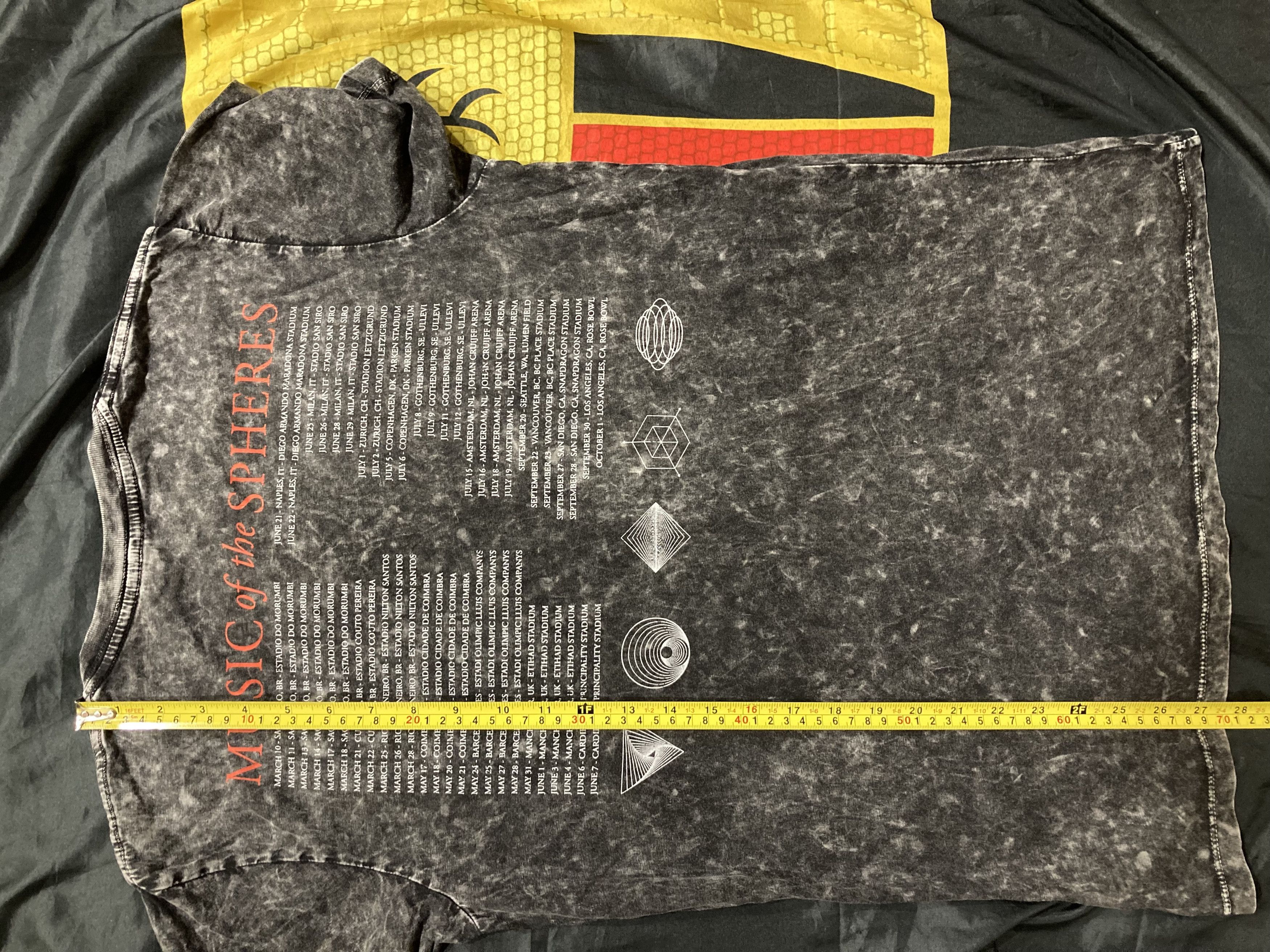Band Tees Coldplay Music Of The Spheres Tour Alien Radio Size US S / EU 44-46 / 1 - 8 Thumbnail
