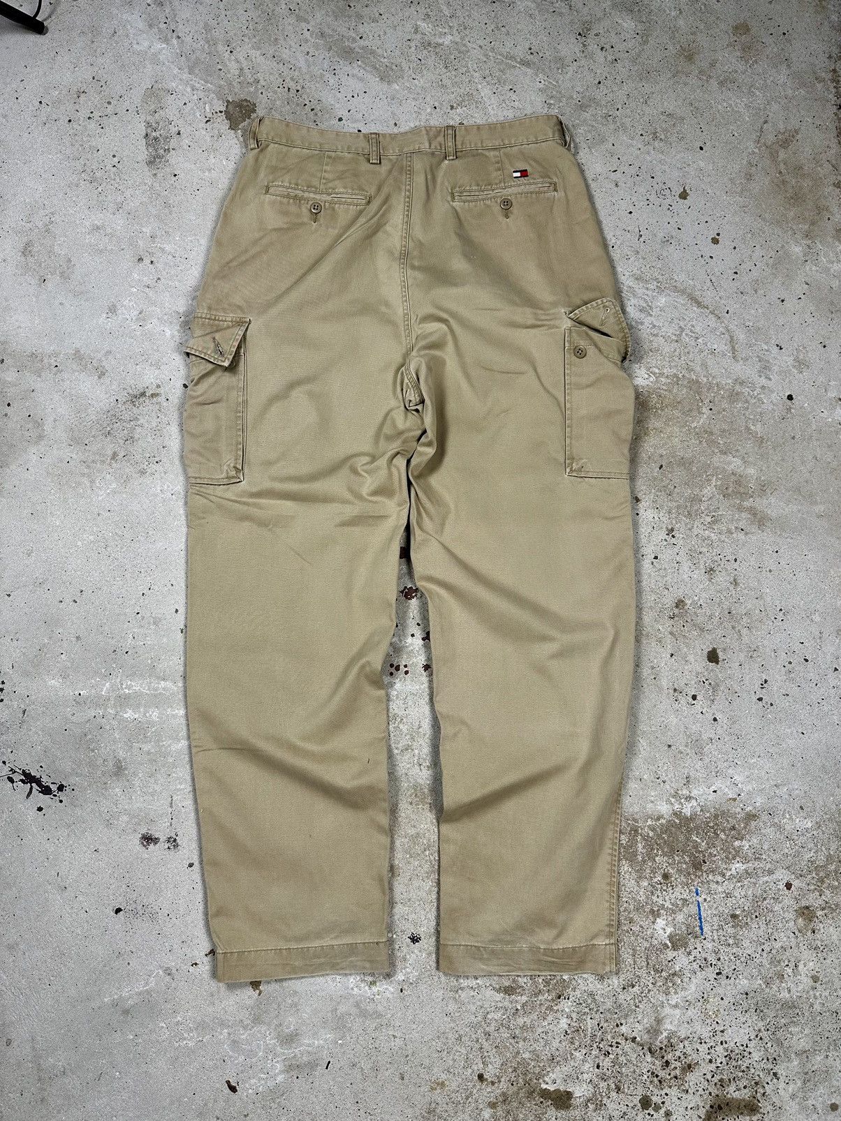 Tommy Hilfiger × Vintage Vintage Y2K Tommy Hilfiger Beige Baggy Cargo Pants Size US 33 - 3 Thumbnail