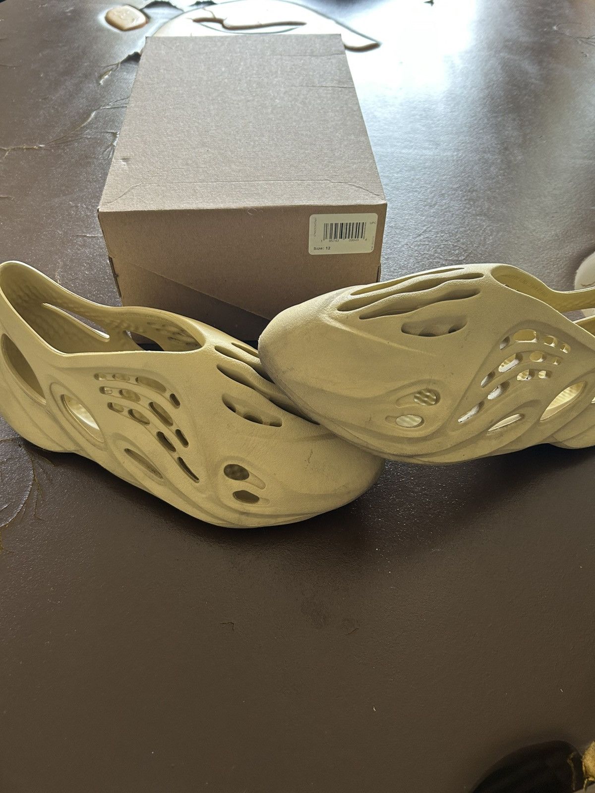 Yeezy Yeezy Foam Runner Sulfur Yellow Size 12 Size US 12 / EU 45 - 1 Thumbnail