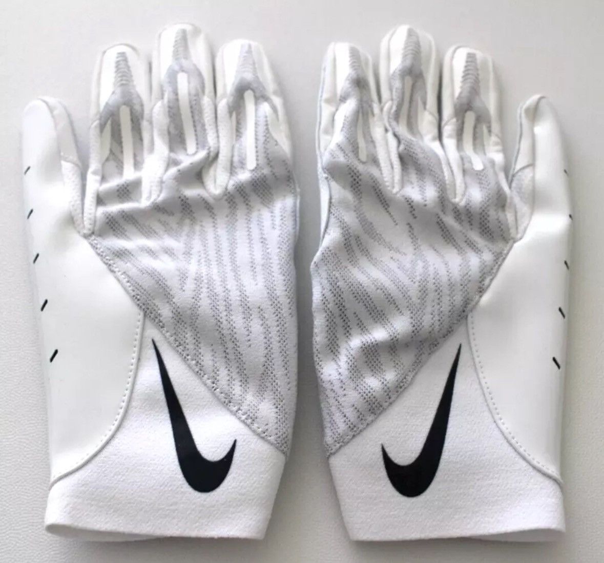 Nike New Nike Penn State Vapor Knit Football Gloves Men's Size XL Size 34 - 1 Thumbnail