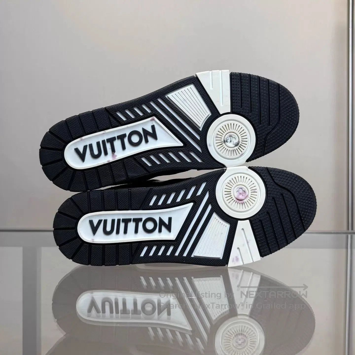 Louis Vuitton Multi Color Low-Top Sneakers Size 8. Size US 8 / EU 41 - 7 Thumbnail
