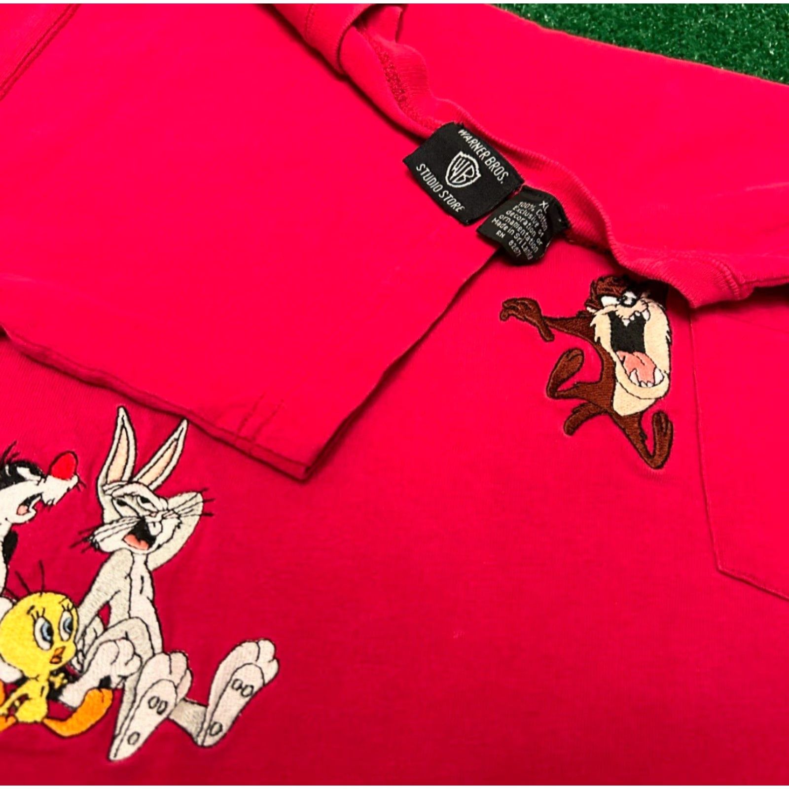 Vintage VINTAGE Looney Tunes Embroidered Bugs Bunny Taz Pocket Shirt XL Red 1990s 90s Mens Pocket Shirt Size US XL / EU 56 / 4 - 2 Thumbnail