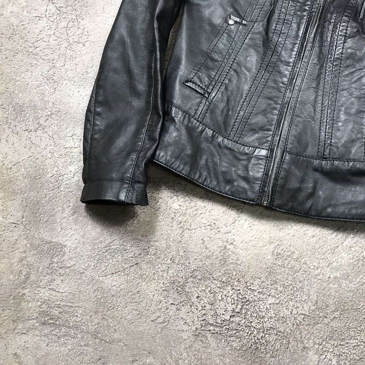 Vintage Vintage 90s Faded Black Leather Jacket Streetwear Cropped M Size M / US 6-8 / IT 42-44 - 4 Thumbnail