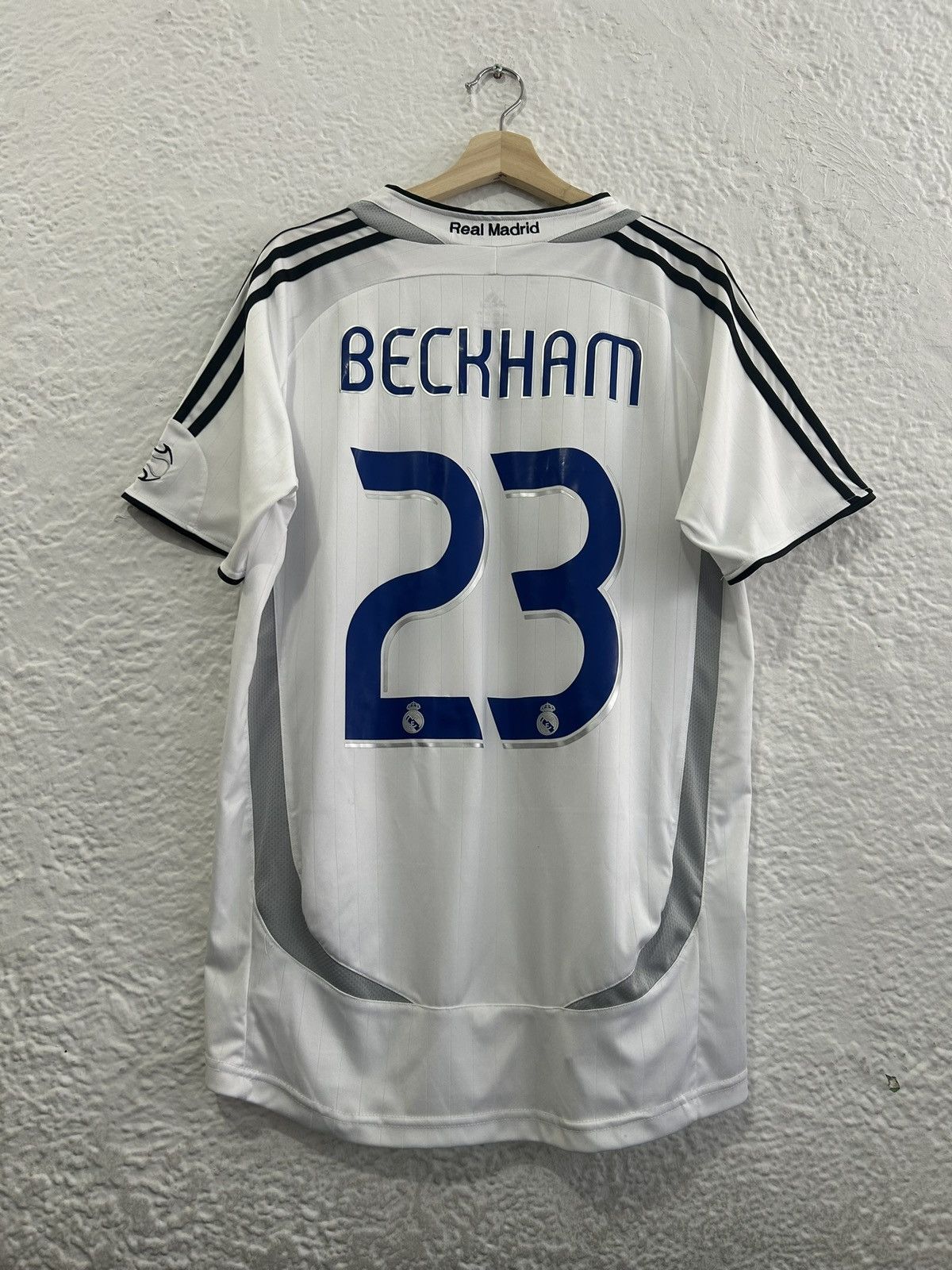 David Beckham Real Madrid jersey 2005 - 2006 size Large white retro Adidas popular