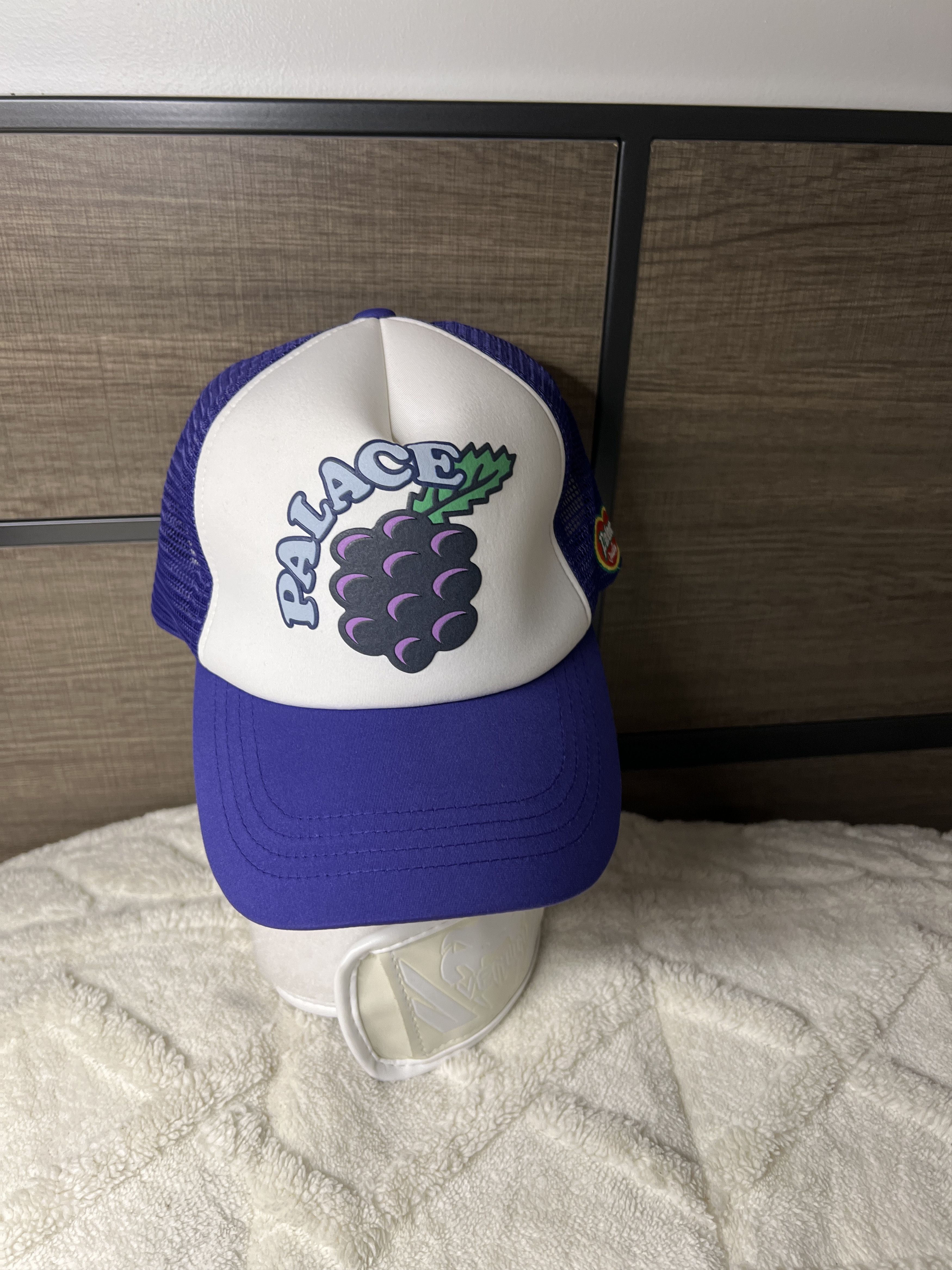 Palace Trucker Hat | Grailed