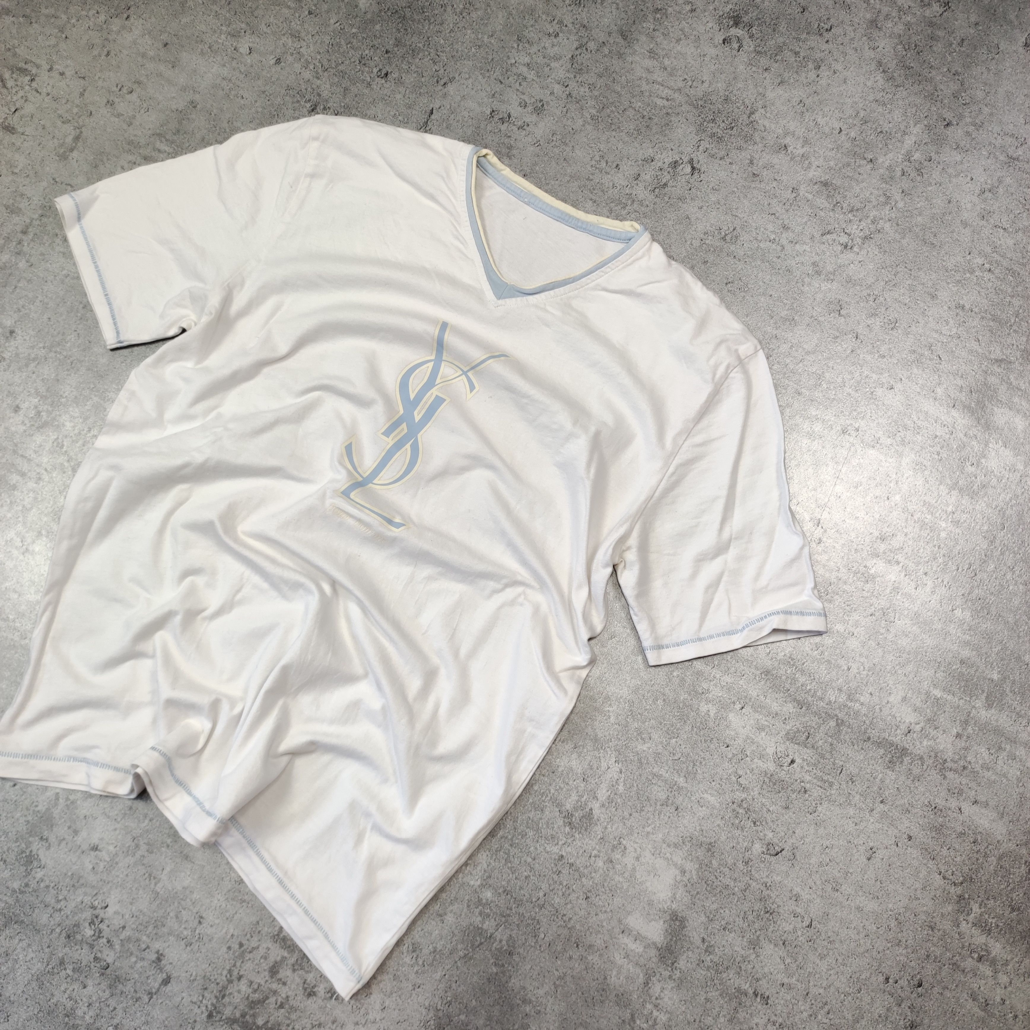 Yves Saint Laurent YSL Yves Saint Laurent Classic Big Y Logo White Tshirt Size US S / EU 44-46 / 1 - 2 Thumbnail