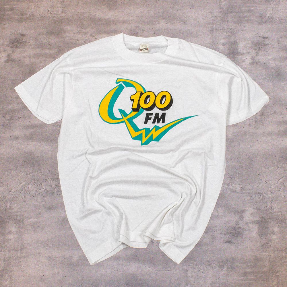 Band Tees × Vintage Vintage 1980’s Screen Stars Q 100 FM Single Stitch White Tee Size US L / EU 52-54 / 3 - 1 Thumbnail