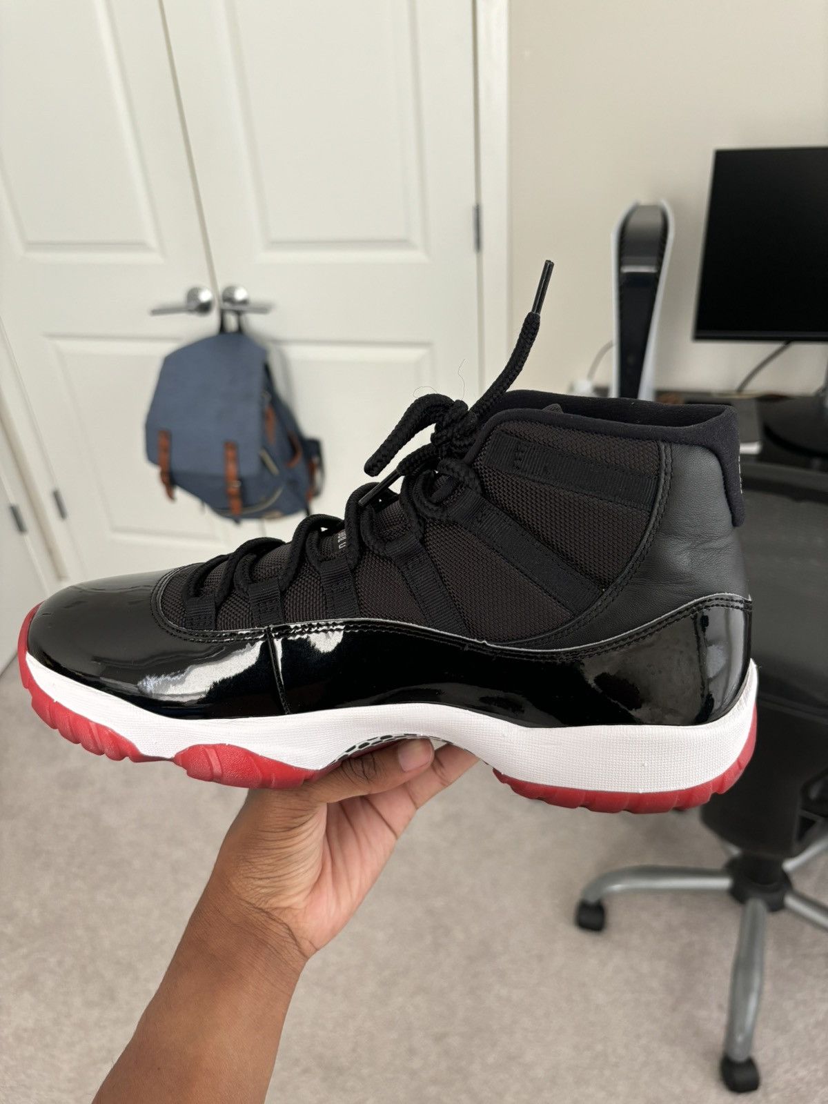 Jordan Brand × Nike Jordan 11 Retro Playoffs Bred (2019) Size US 11 / EU 44 - 3 Thumbnail